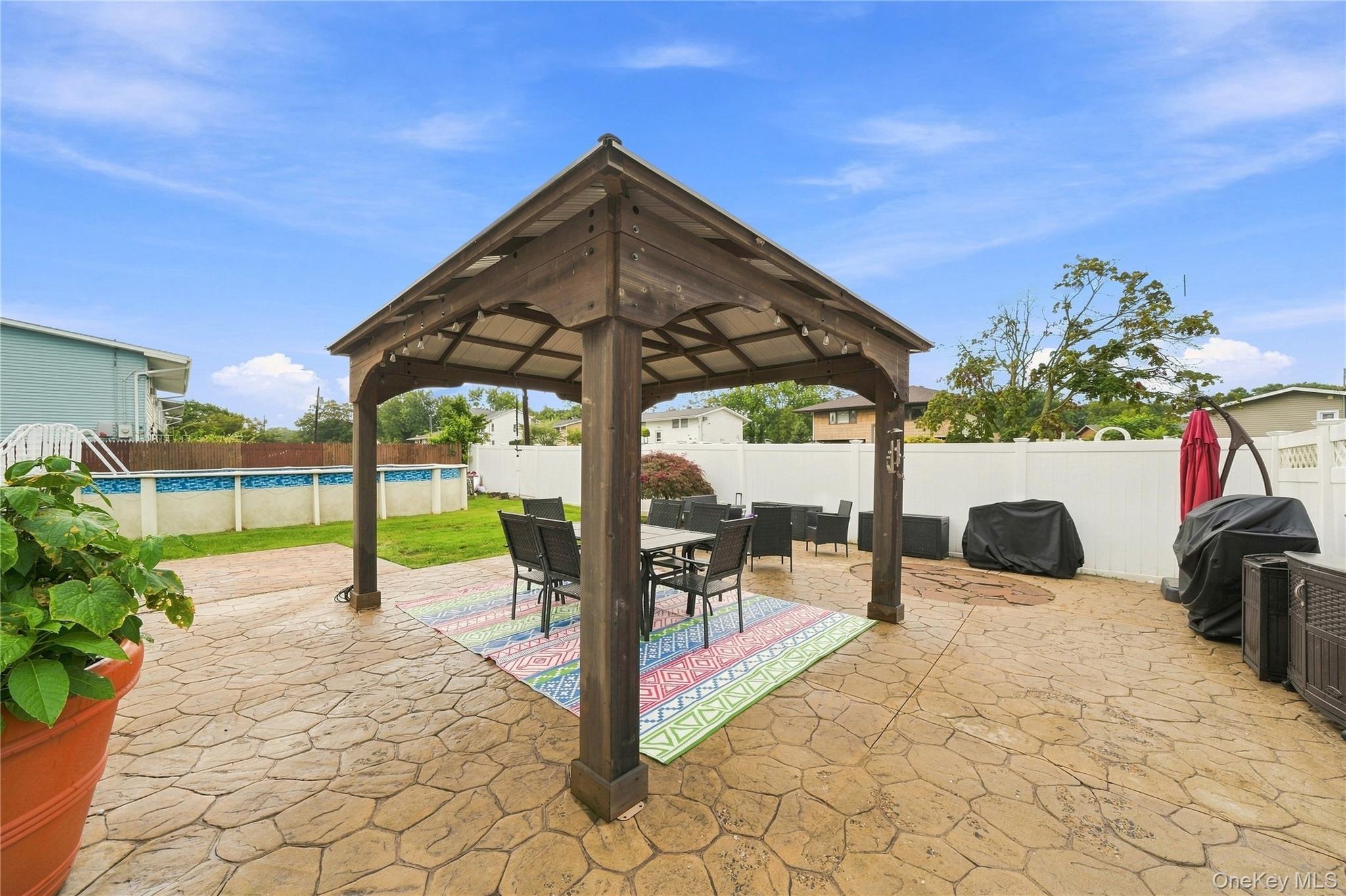 5 Talbot Lane – For Sale photo 46