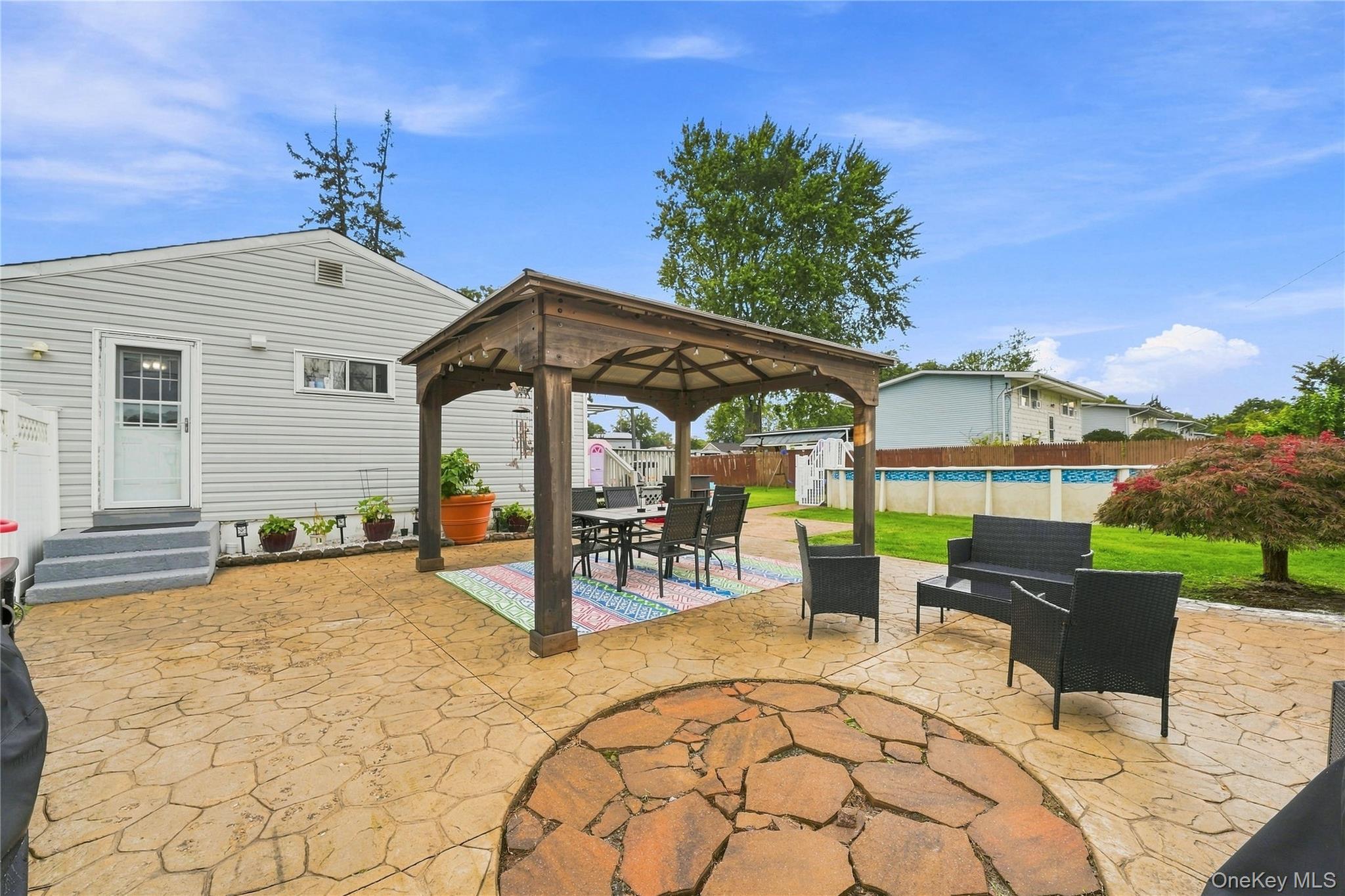 5 Talbot Lane – For Sale photo 44