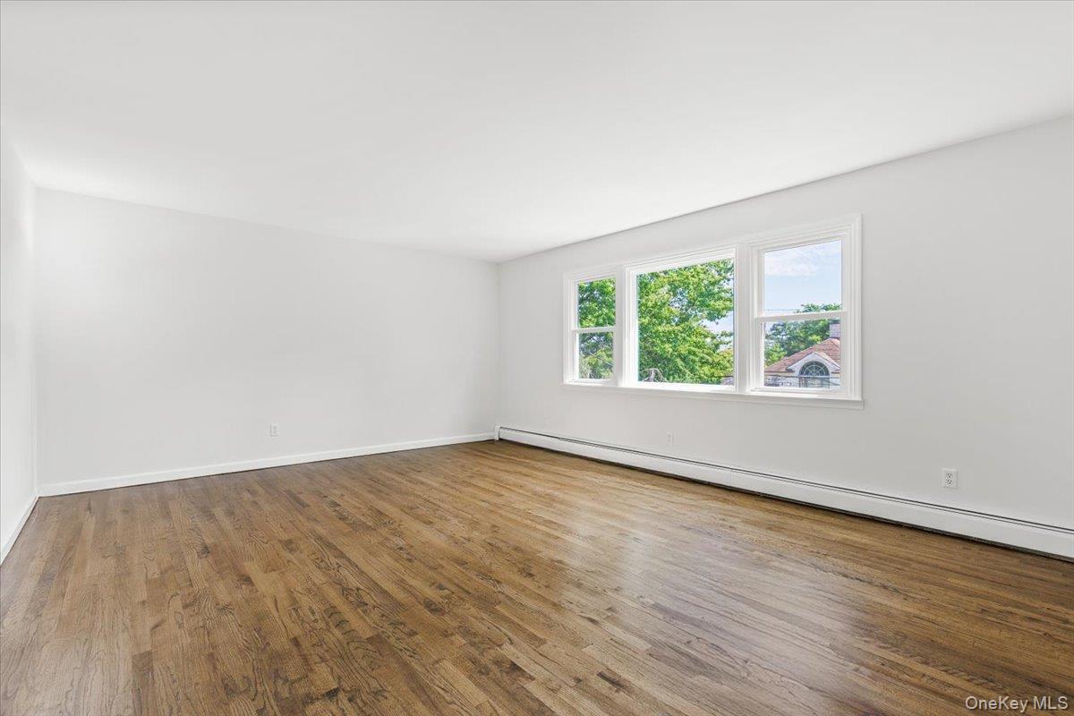 221 Park Avenue E – For Sale photo 26