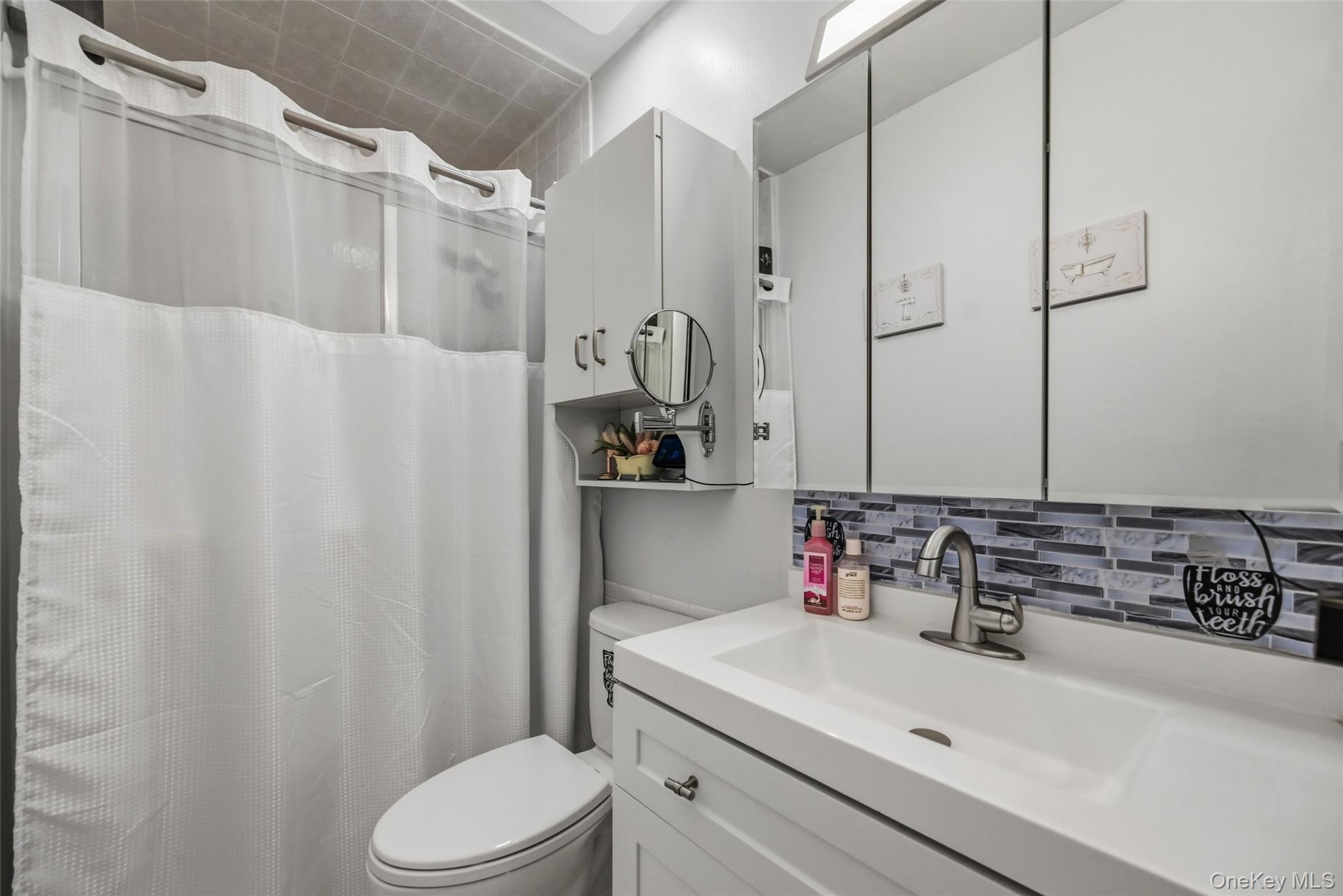 72 Yorkshire Drive – For Sale photo 18