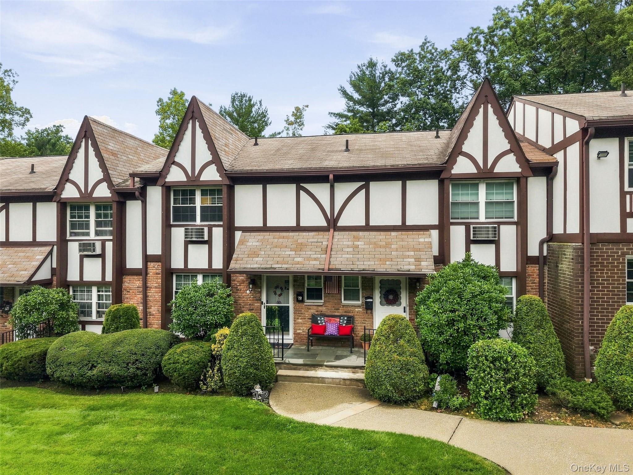 72 Yorkshire Drive – For Sale photo 4