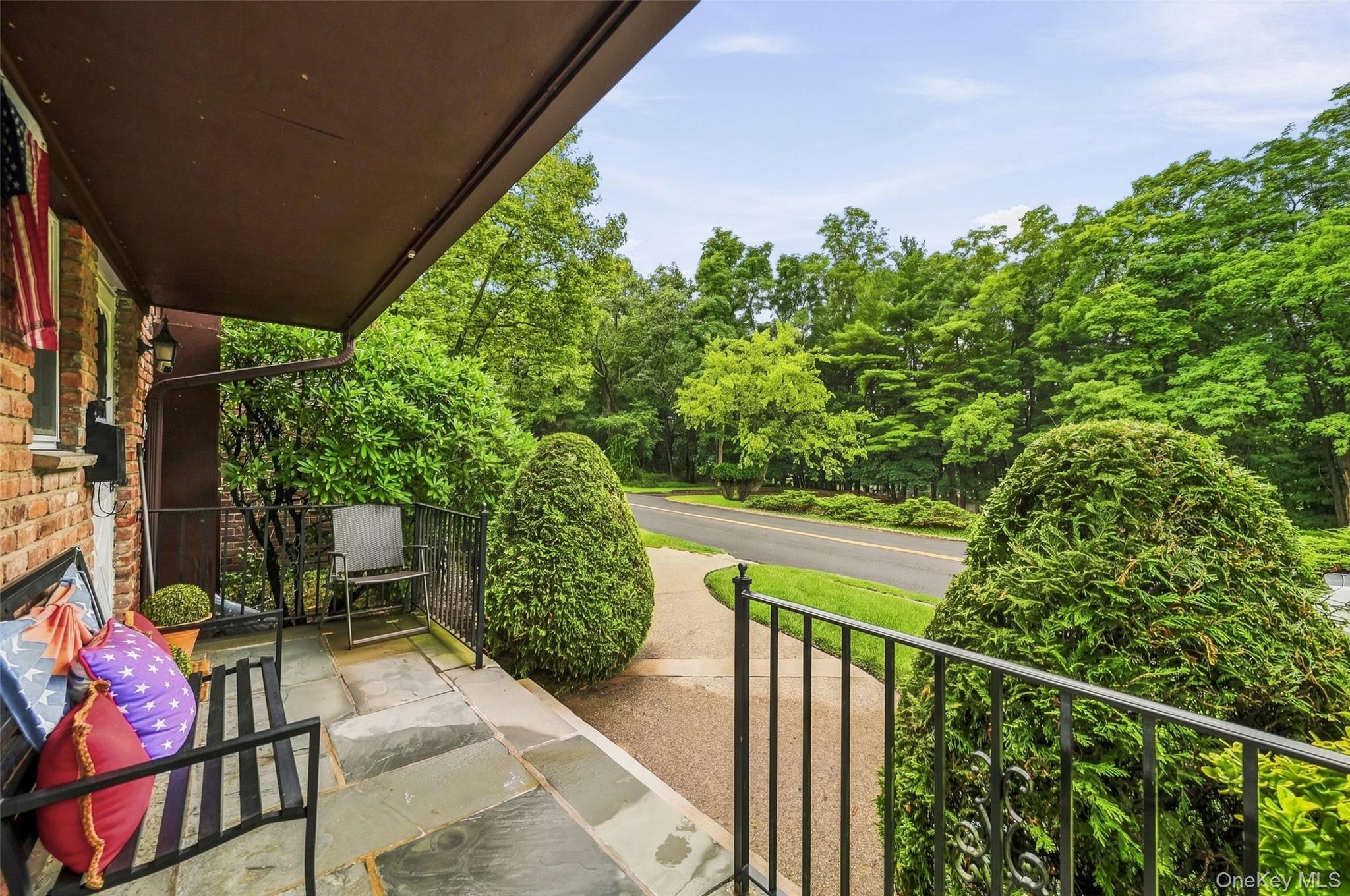 72 Yorkshire Drive – For Sale photo 5