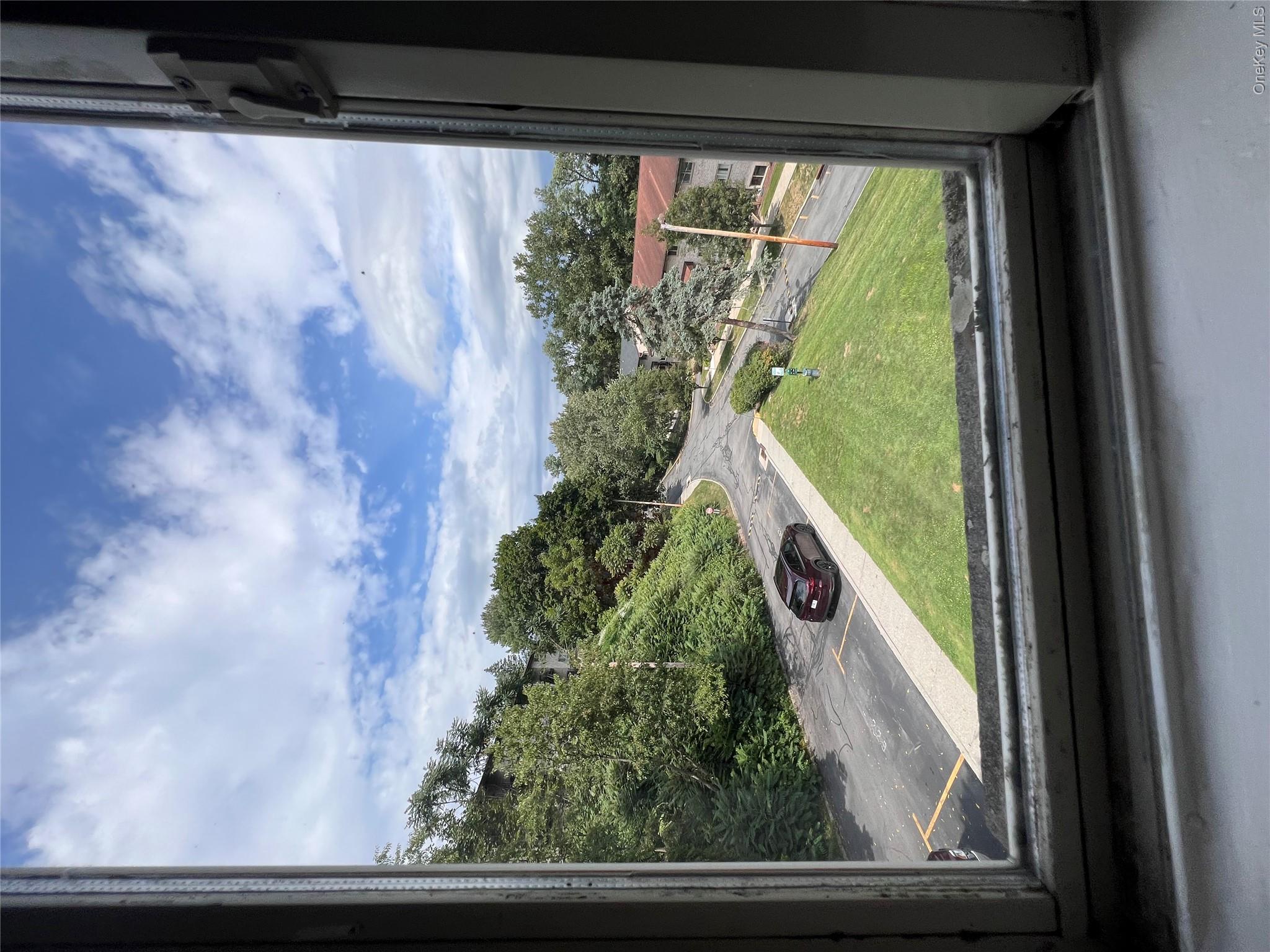 26 Cooper Drive, Unit 403 photo 9