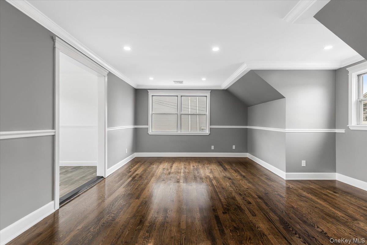 85 Franklin Avenue, Unit 2 photo 5
