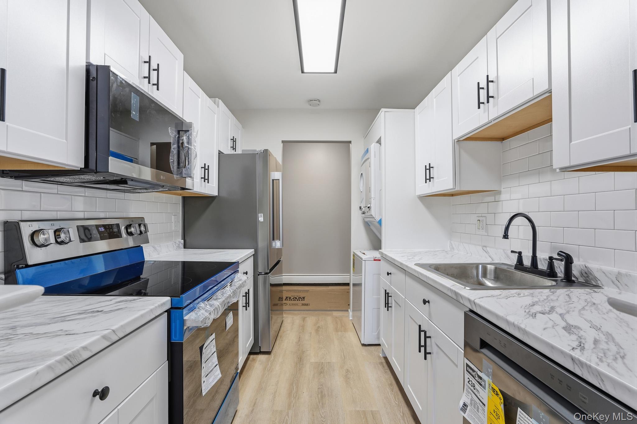 12 Skyline Drive, Unit 8 photo 11
