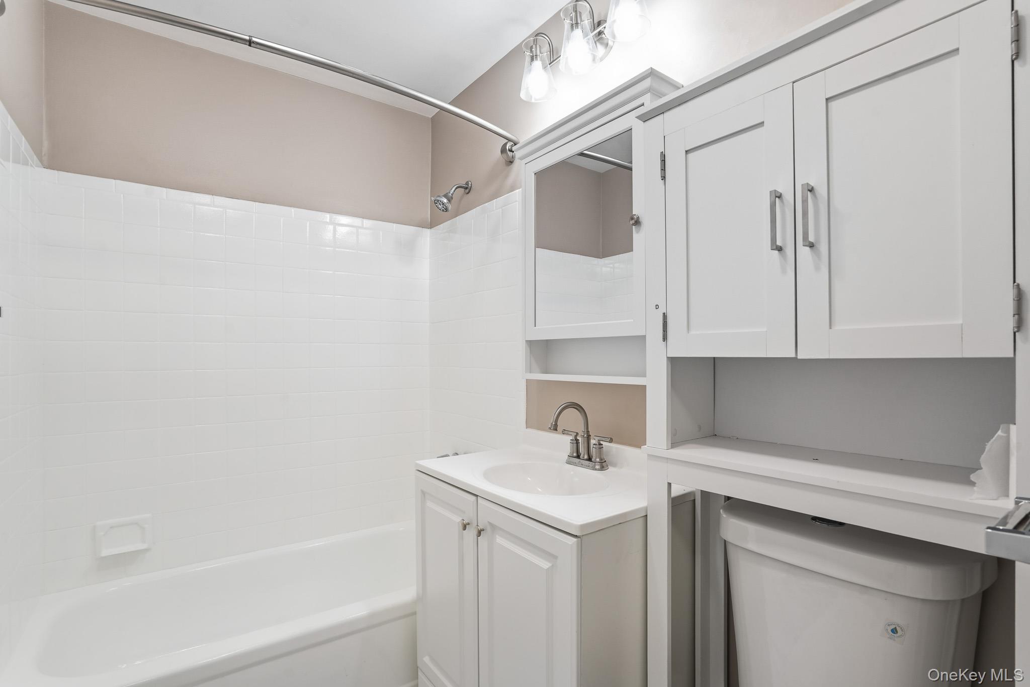 12 Skyline Drive, Unit 8 photo 14