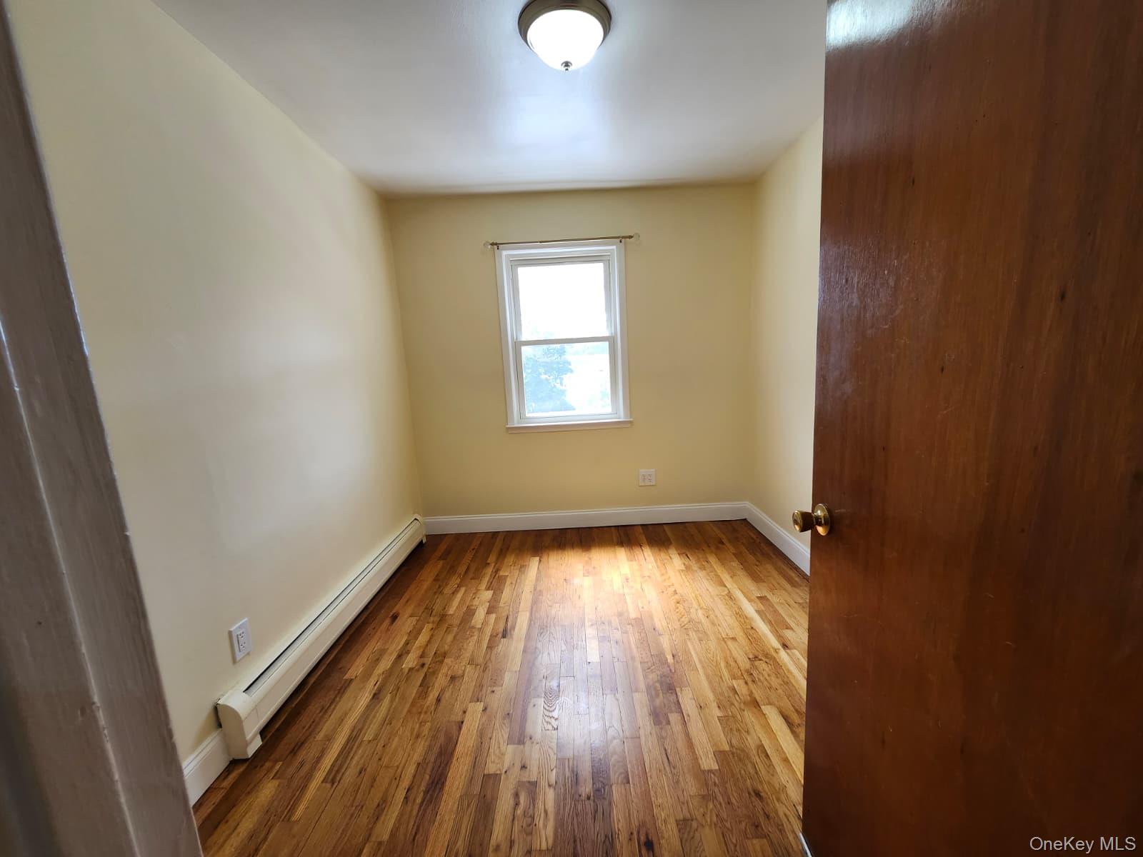 165-19 CHAPIN PKWY, Unit 3 photo 18