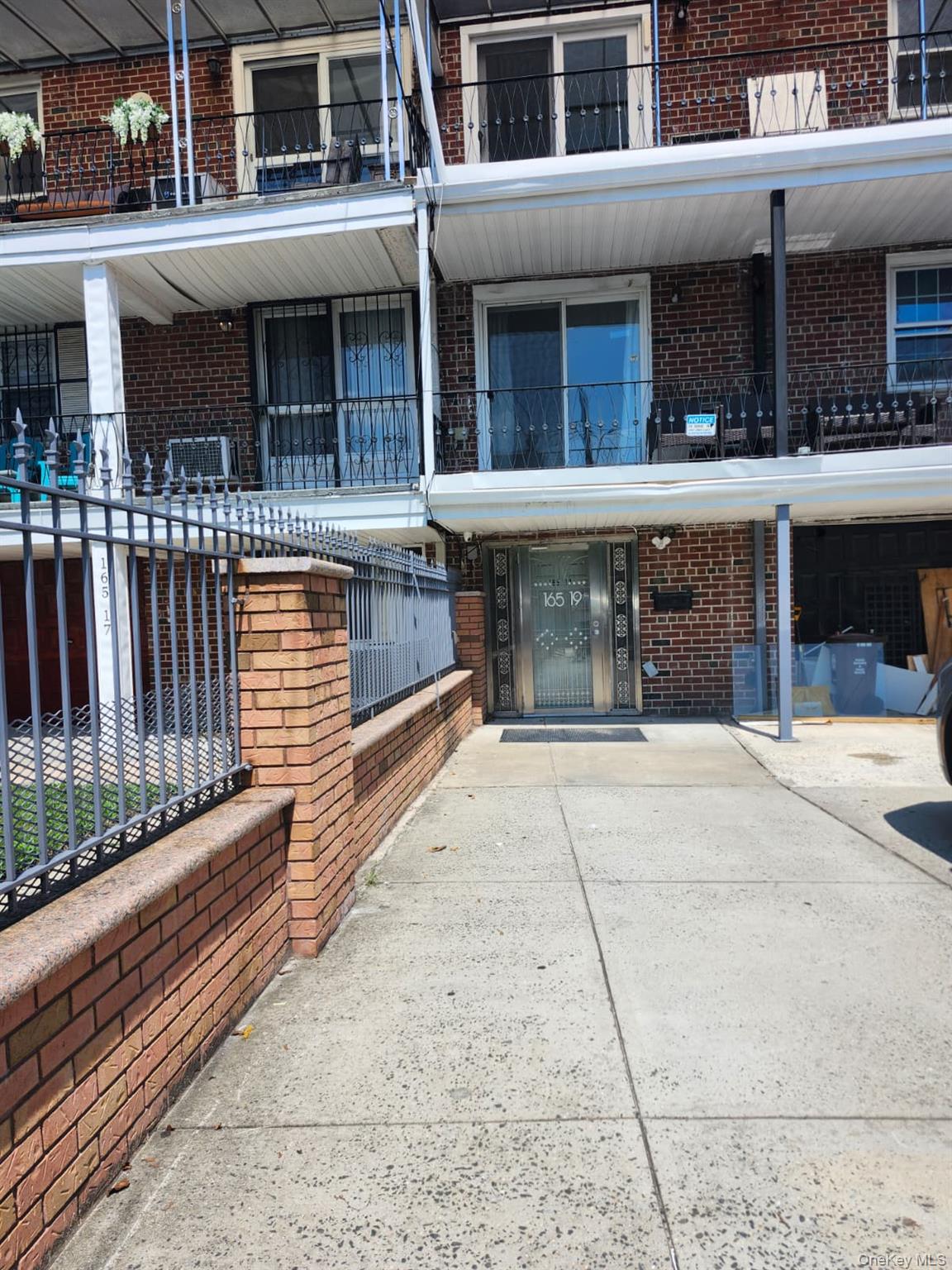 165-19 CHAPIN PKWY, Unit 3