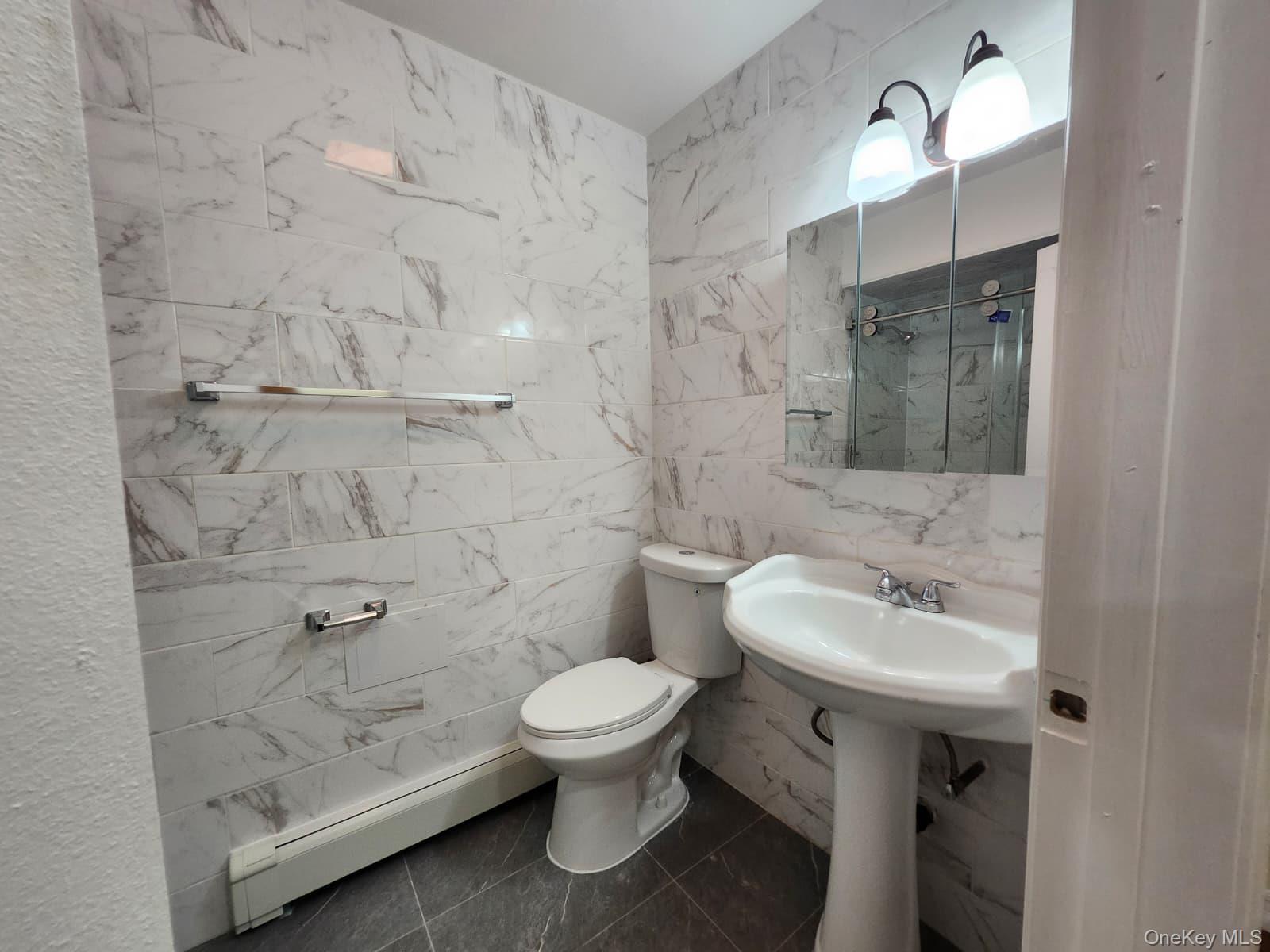 165-19 CHAPIN PKWY, Unit 3 photo 9