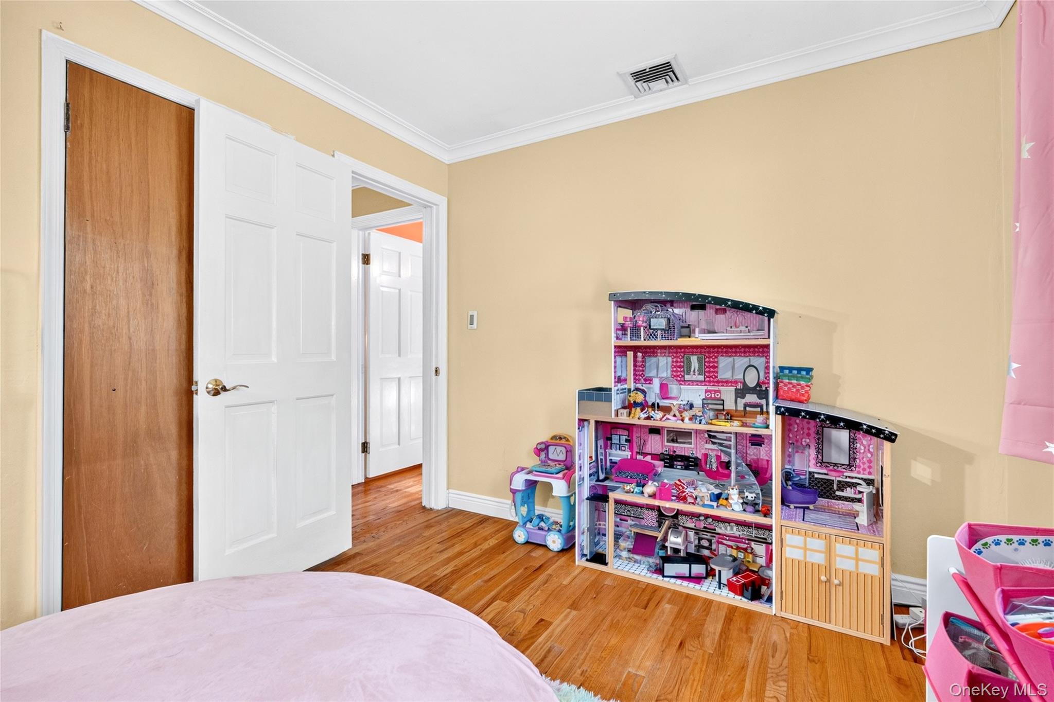 1 Ann Avenue – For Sale photo 27