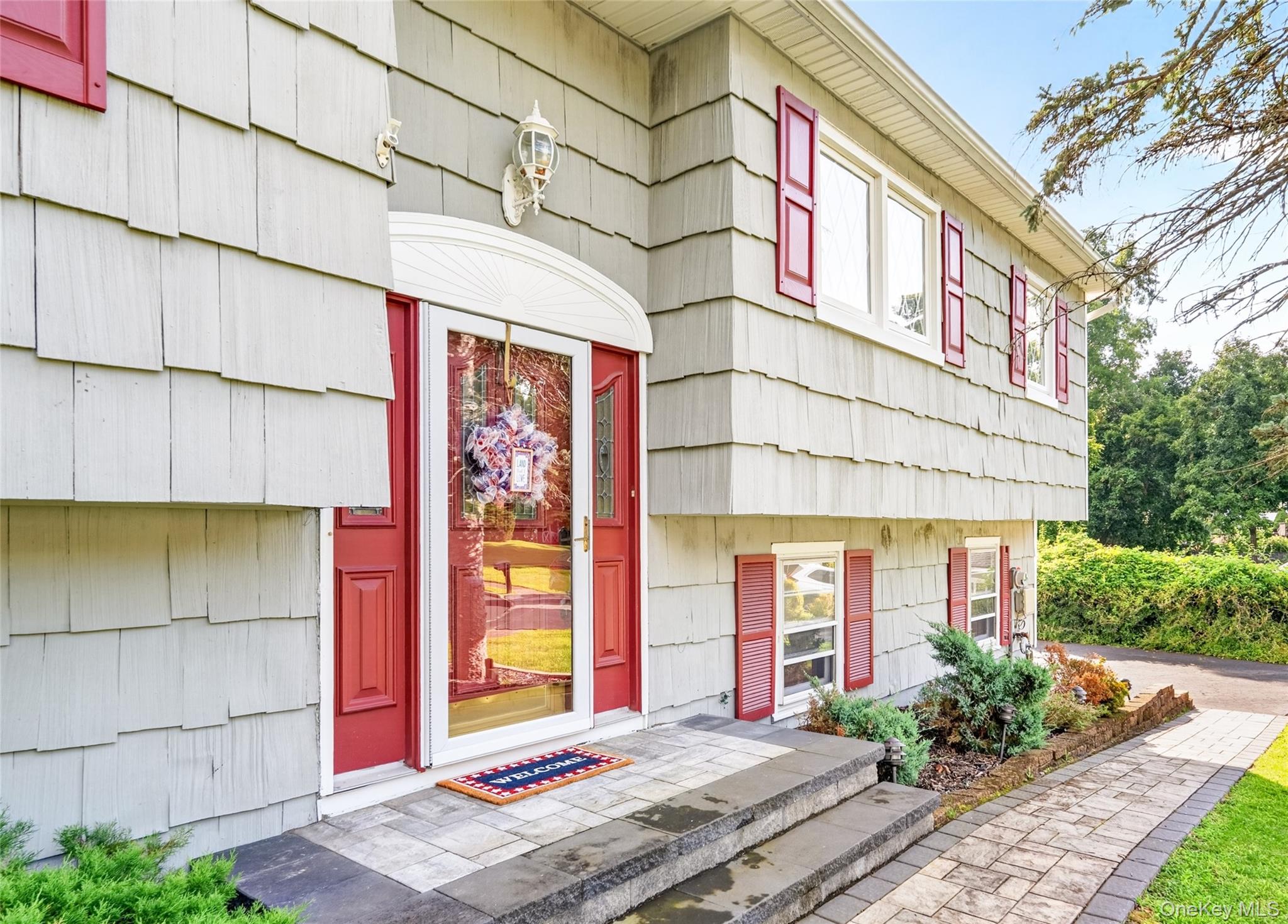 1 Ann Avenue – For Sale photo 3
