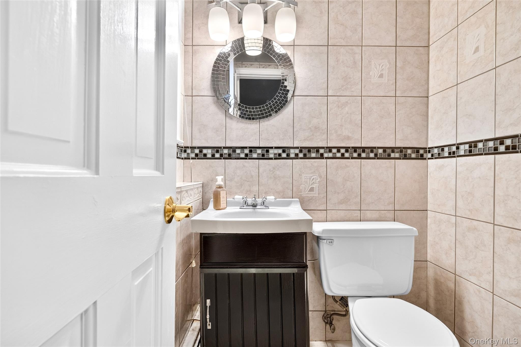 1 Ann Avenue – For Sale photo 34