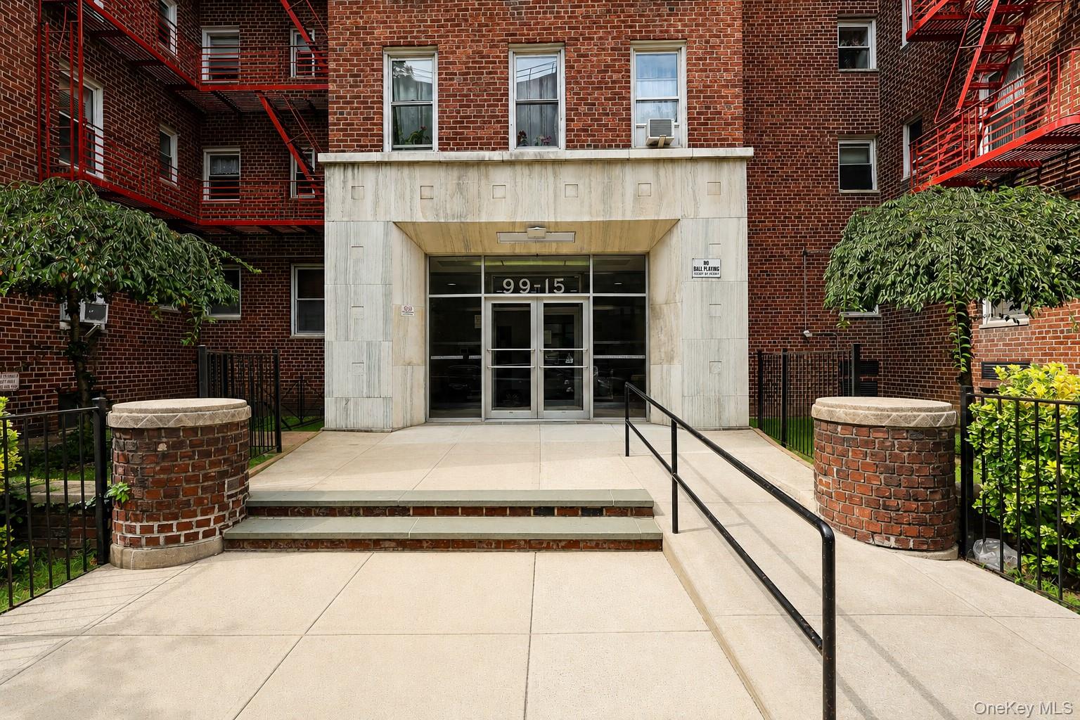 99-15 66 Avenue, Unit 5A photo 2
