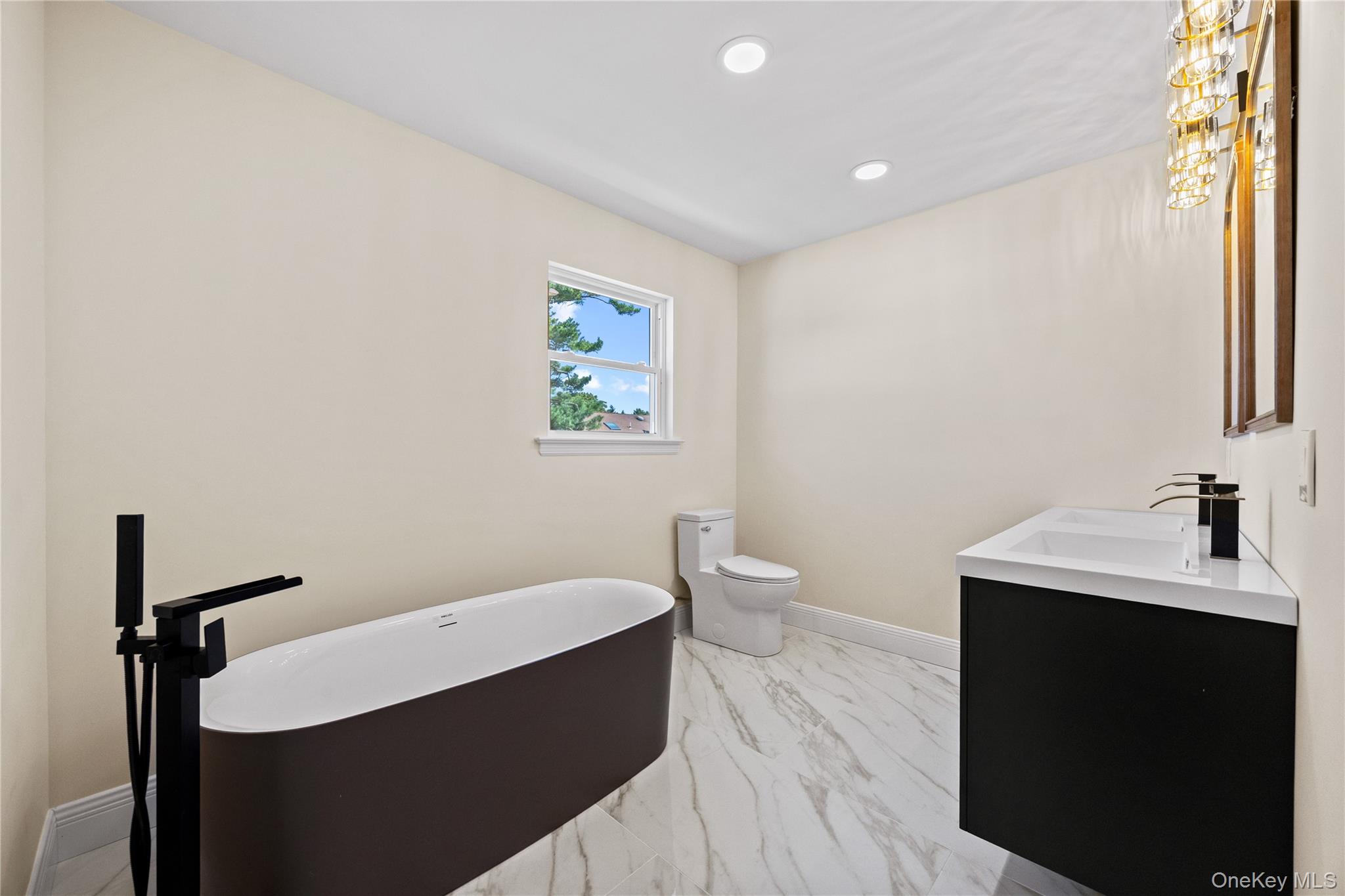 37 Gladstone Avenue – For Sale photo 20