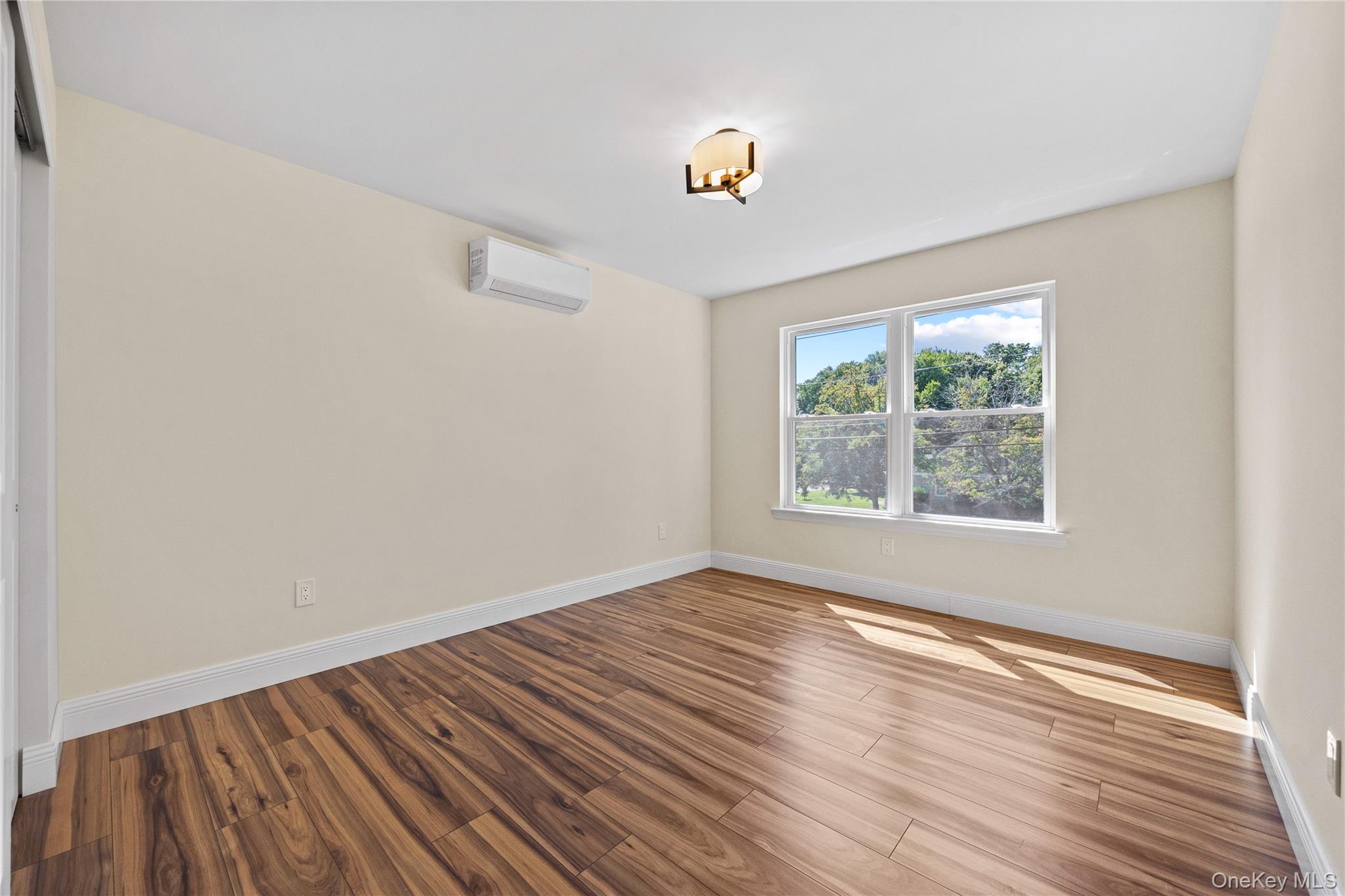 37 Gladstone Avenue – For Sale photo 13