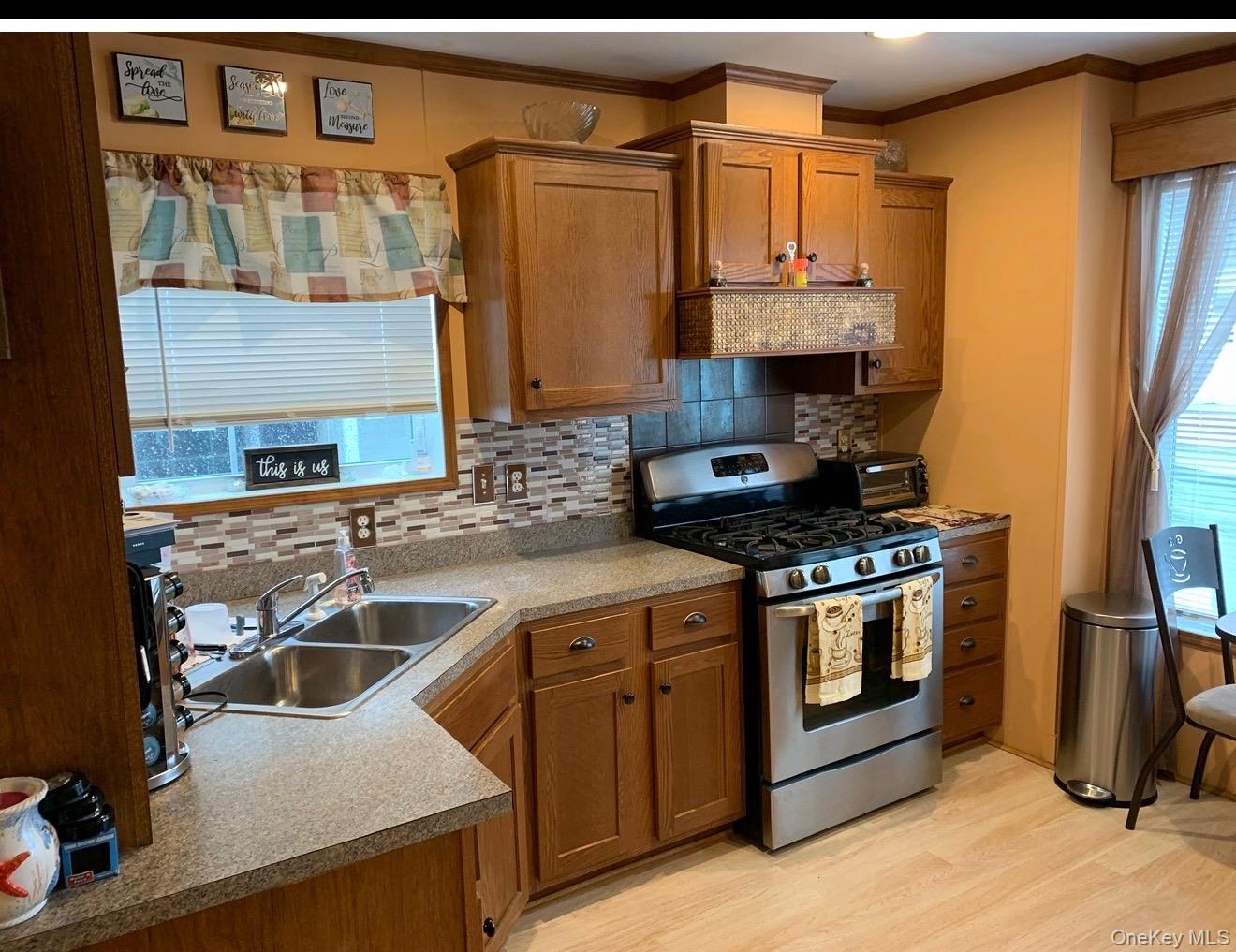 600 Broadway, Unit M10 photo 3