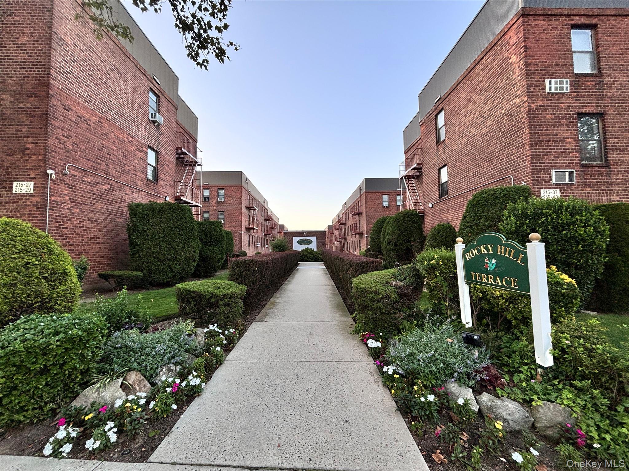 215-27 48th Avenue, Unit 1B photo 5