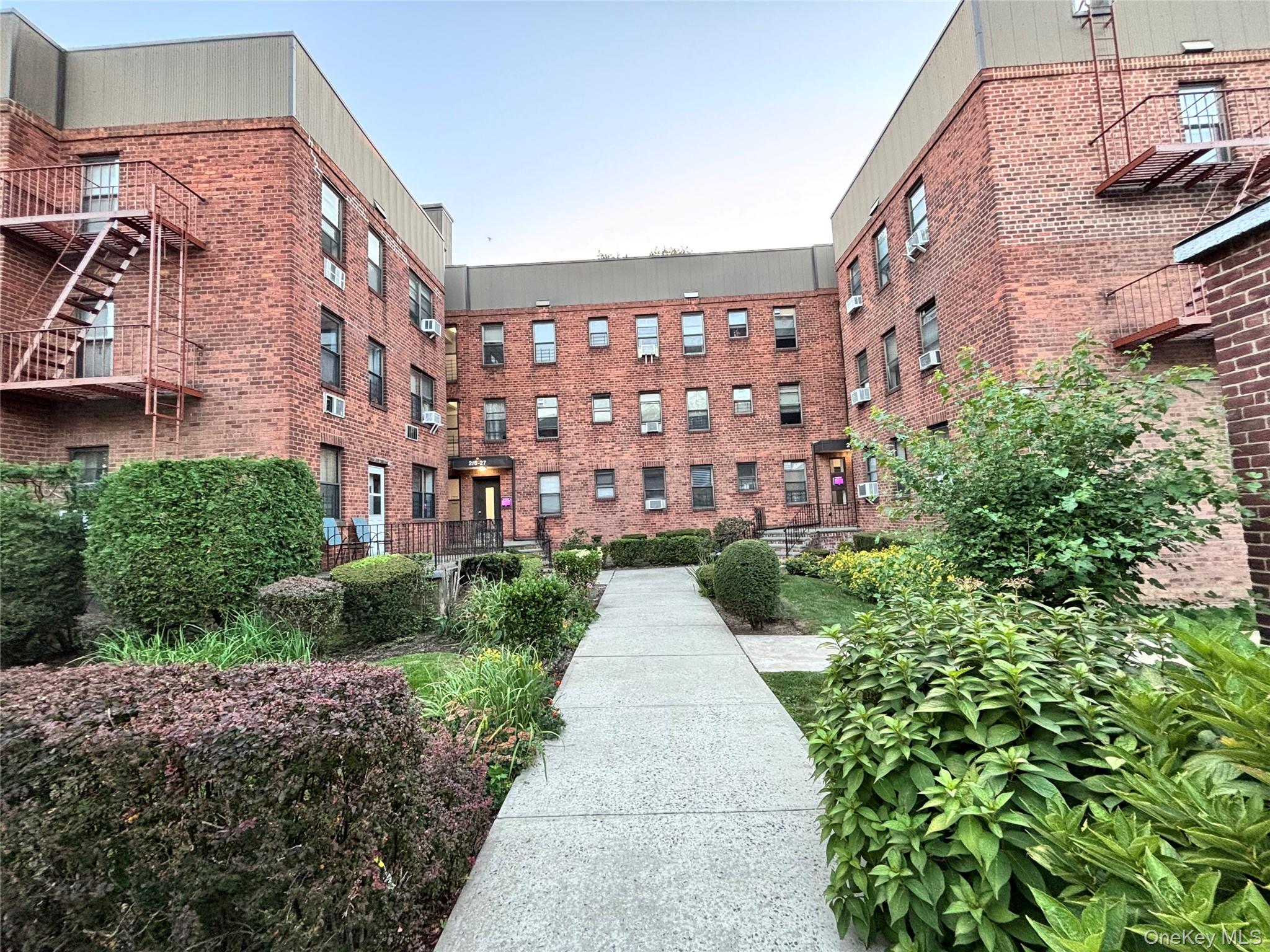 215-27 48th Avenue, Unit 1B photo 2