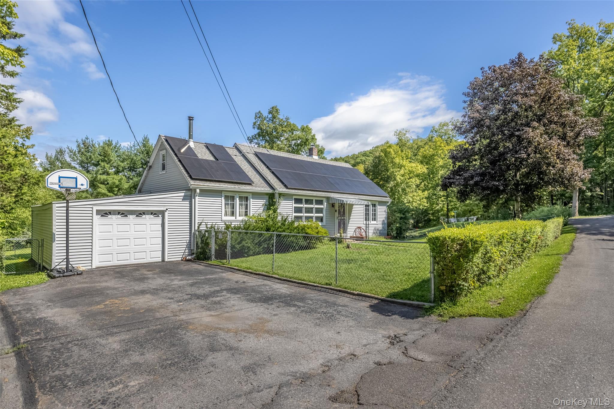 27 Old Mill Road – For Sale photo 7