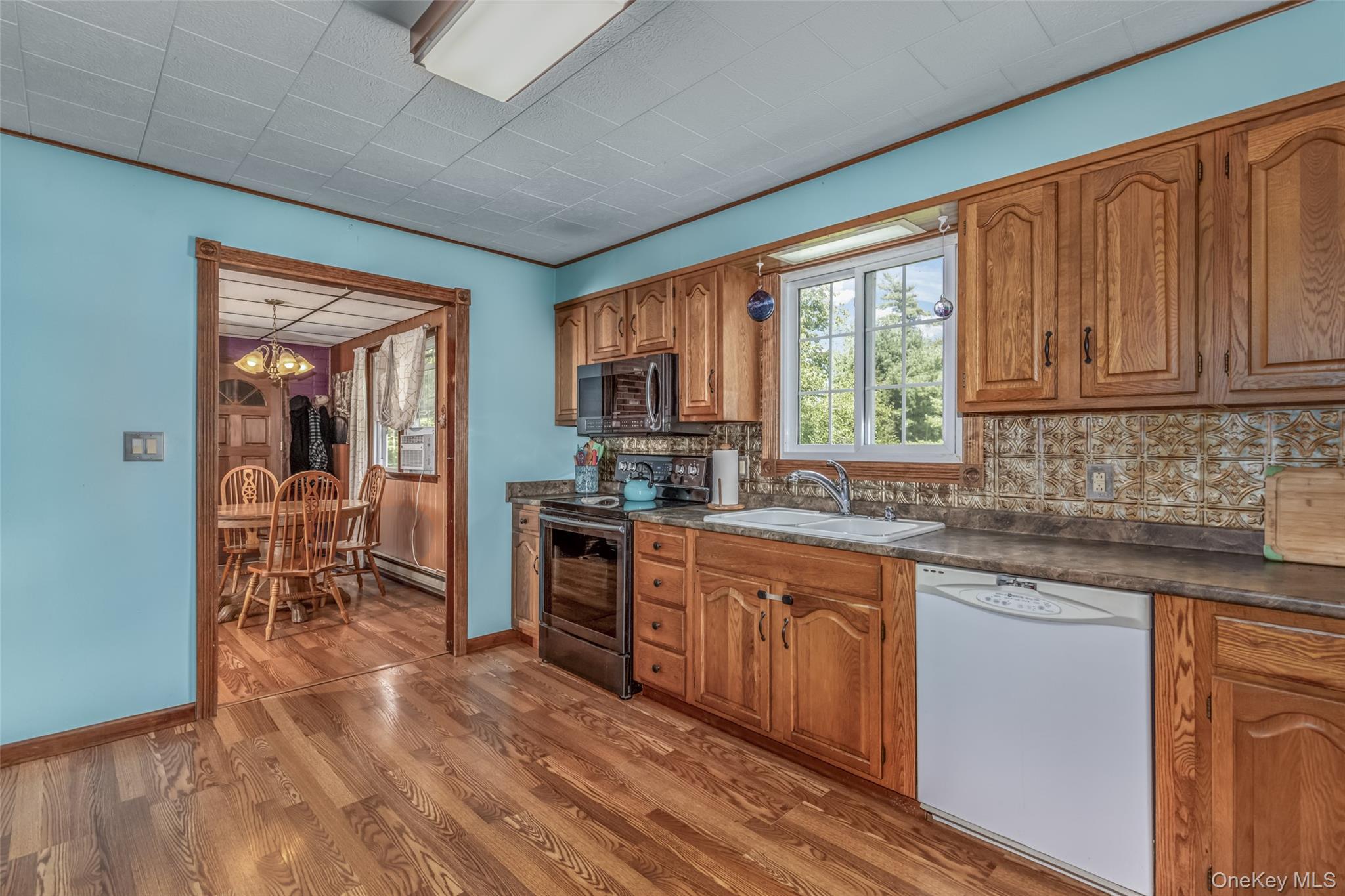 27 Old Mill Road – For Sale photo 18