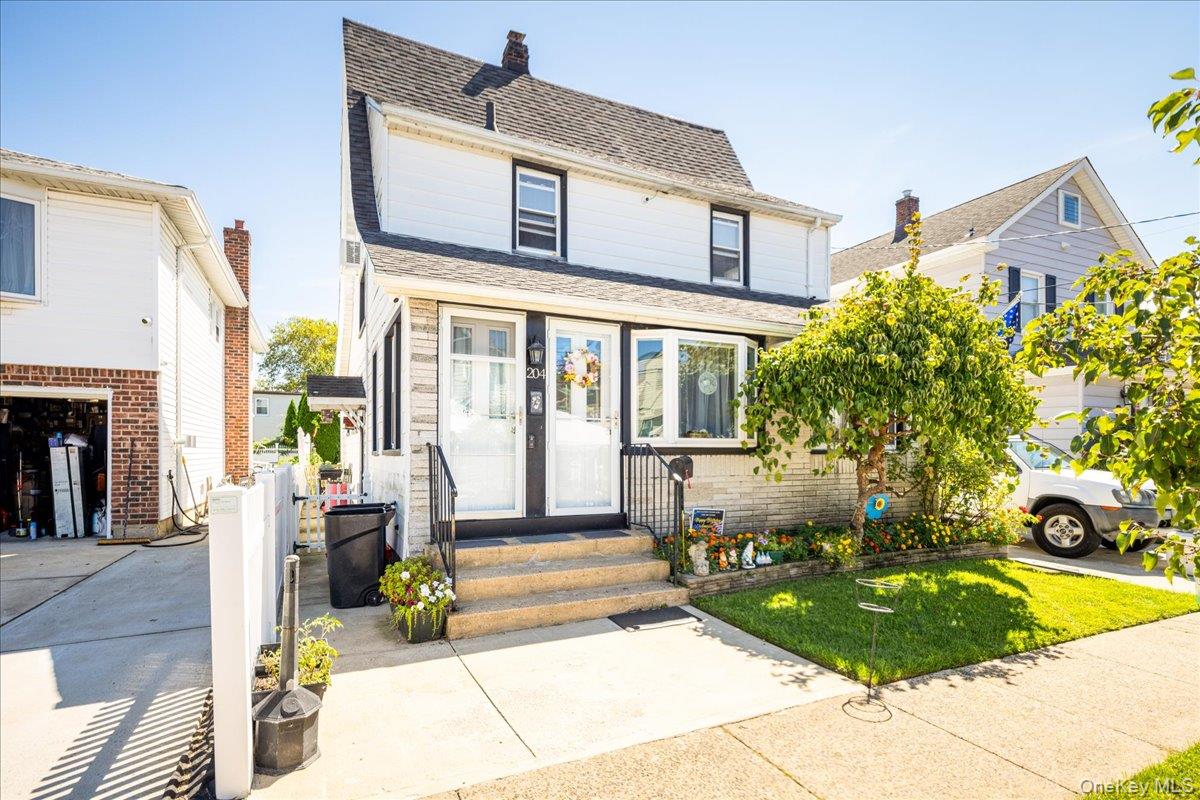 204 Monroe Street – For Rent