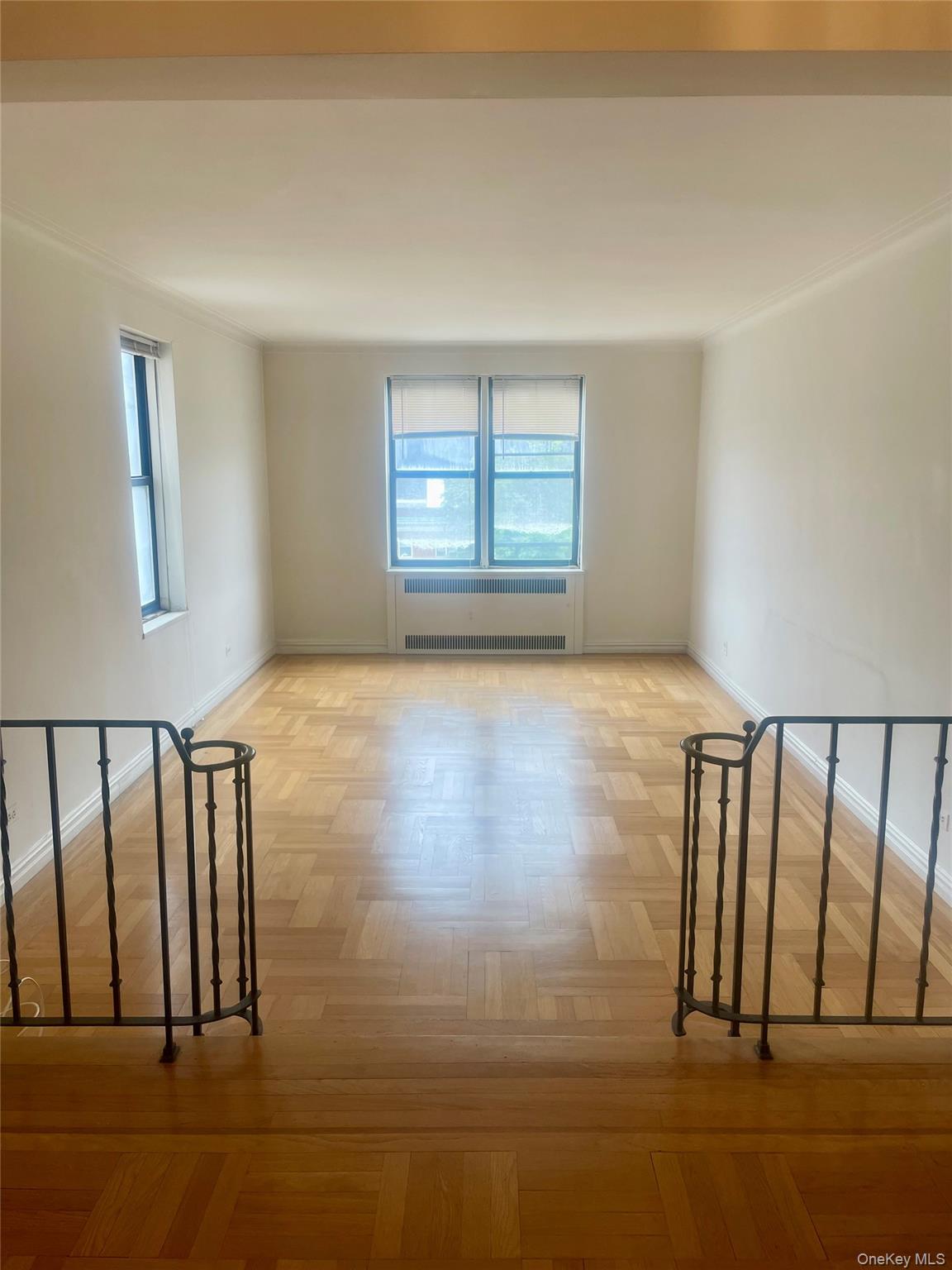 210 Martine Avenue, Unit 5D photo 4