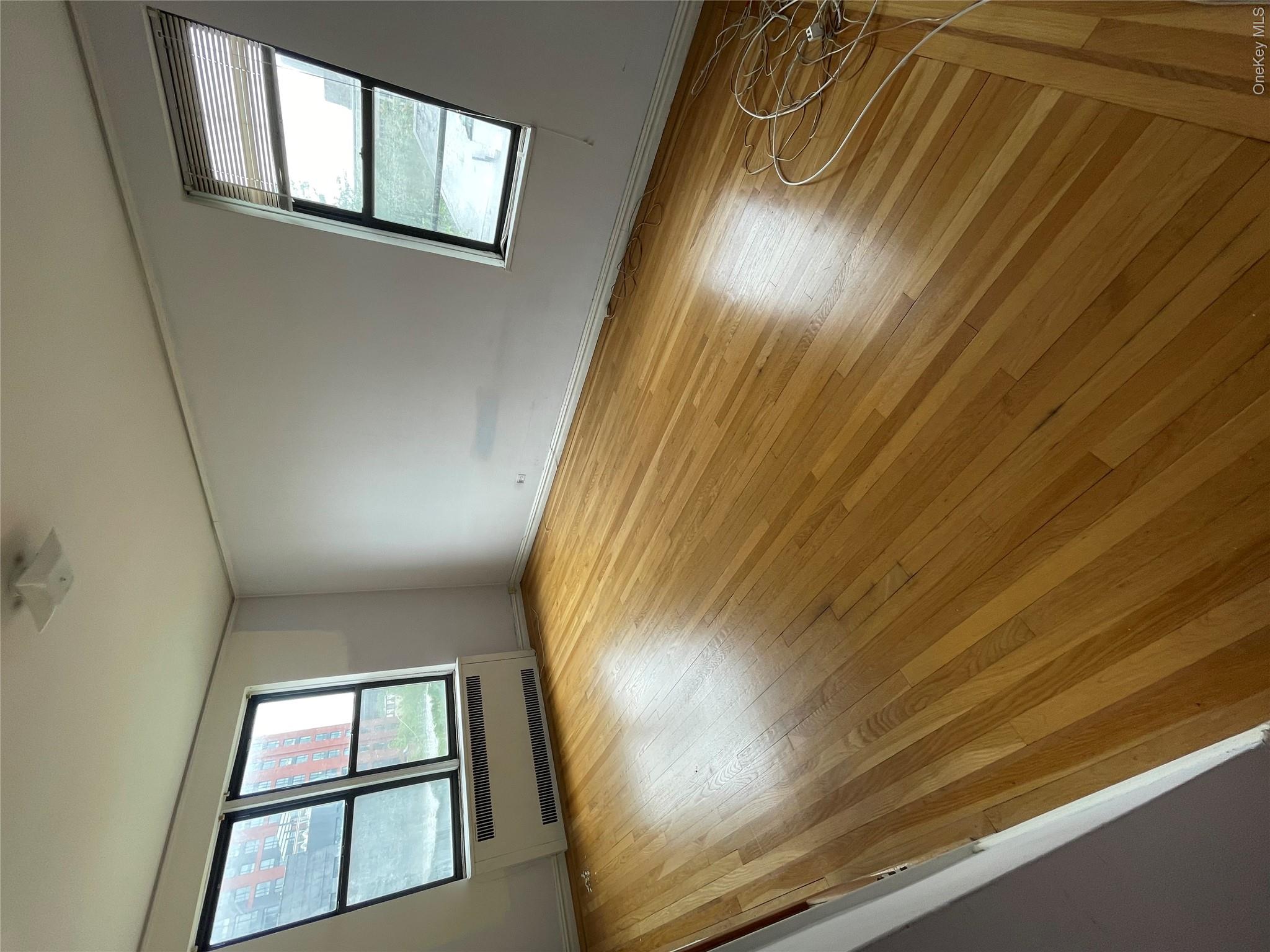210 Martine Avenue, Unit 5D photo 10