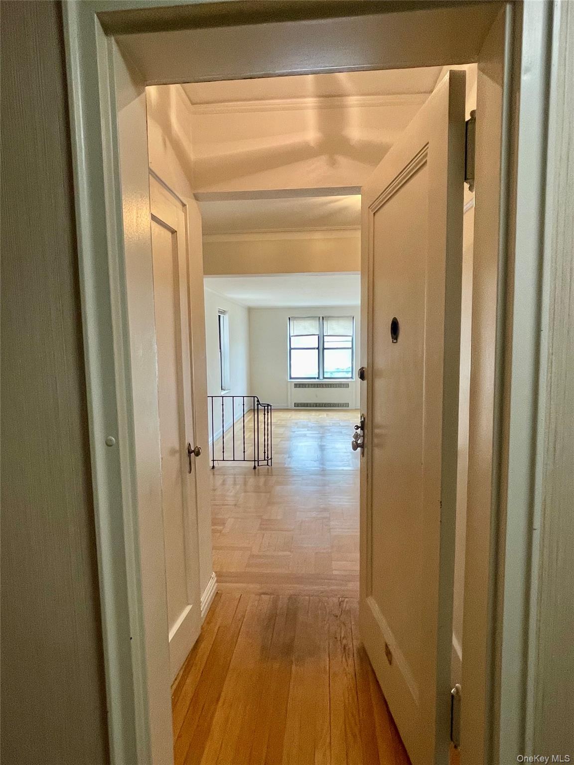 210 Martine Avenue, Unit 5D photo 2