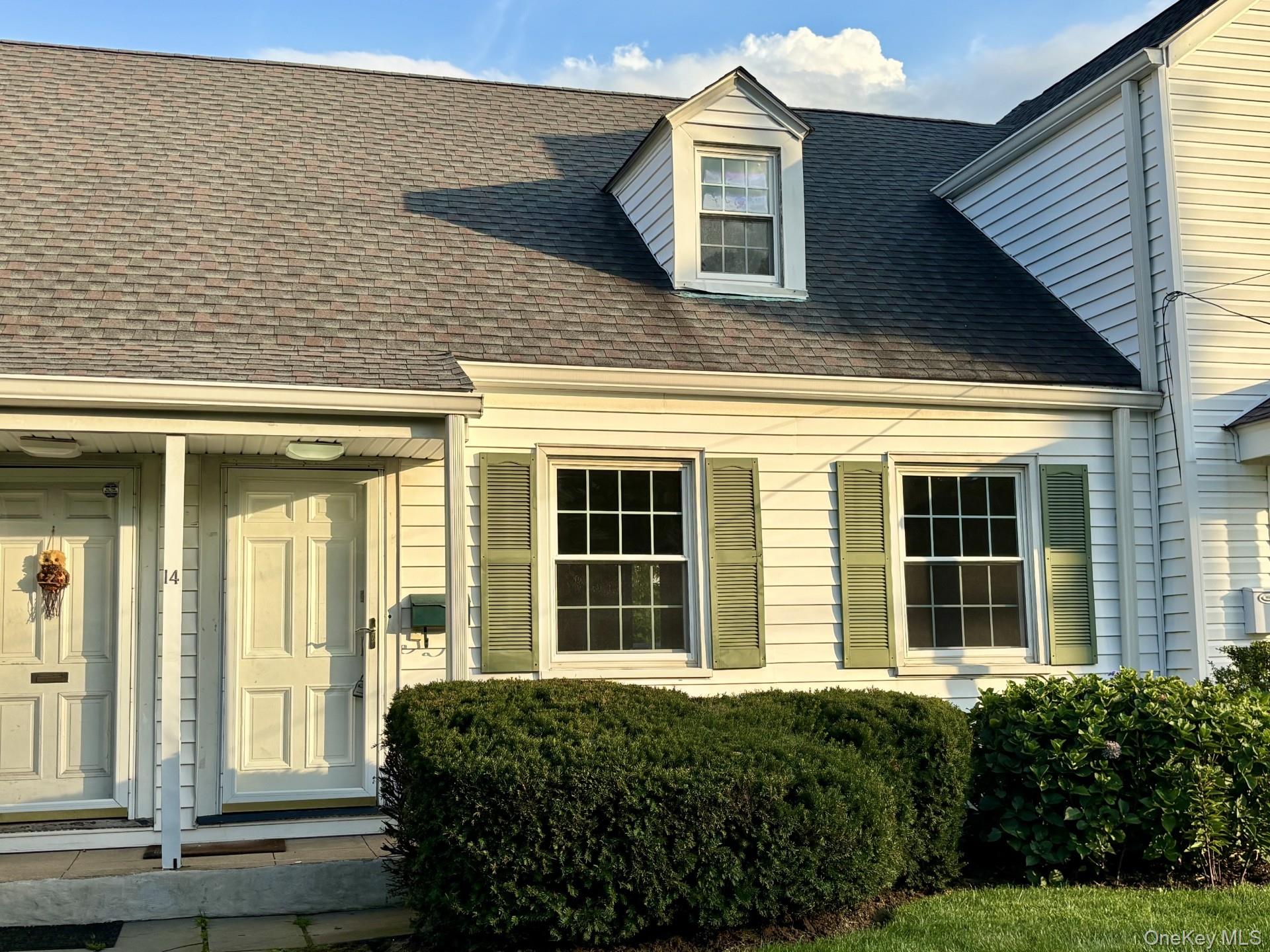 14 Lee Court, Unit 14