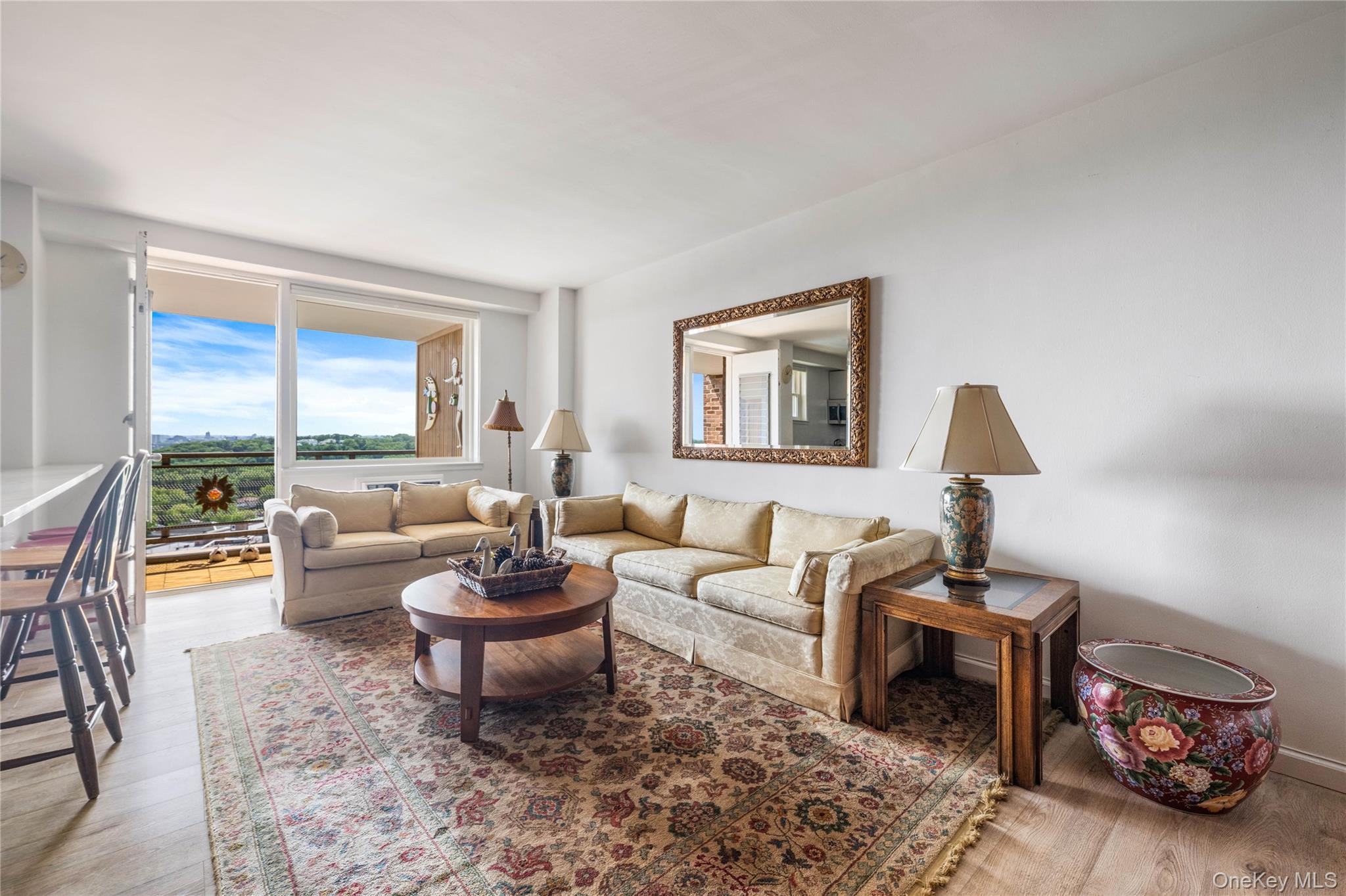 5700 Arlington Avenue, Unit 17D photo 2