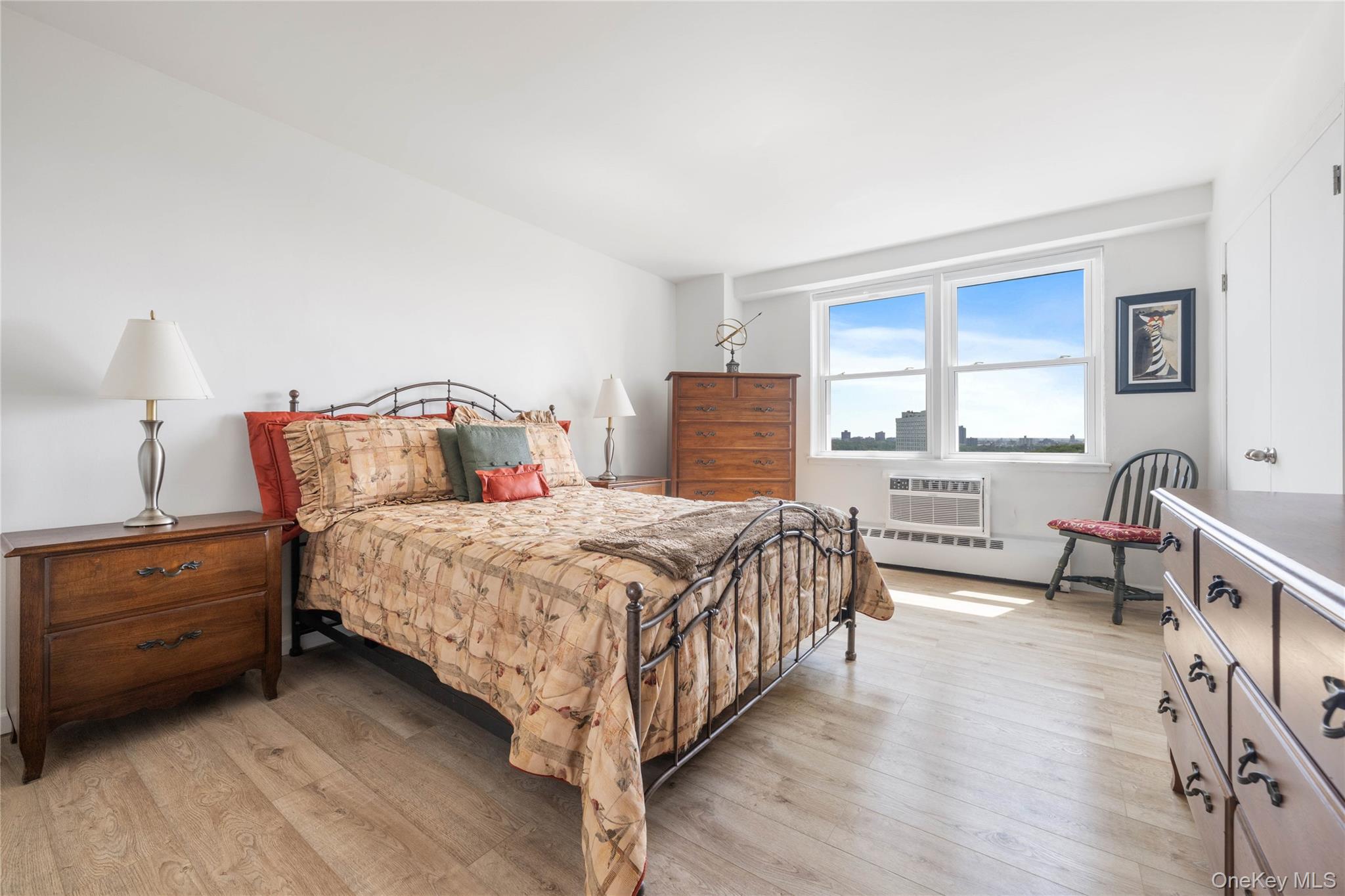 5700 Arlington Avenue, Unit 17D photo 7