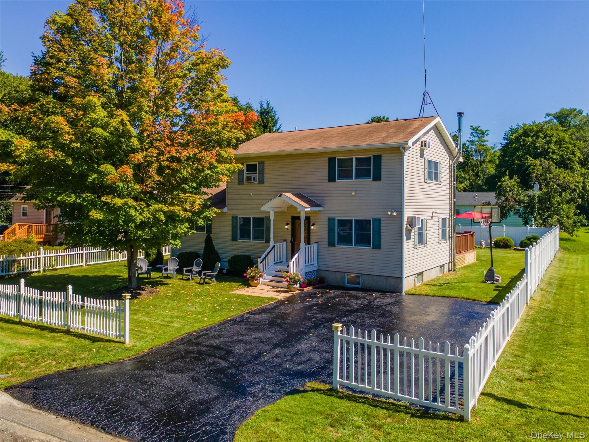 38 Elk Road – For Sale photo 3