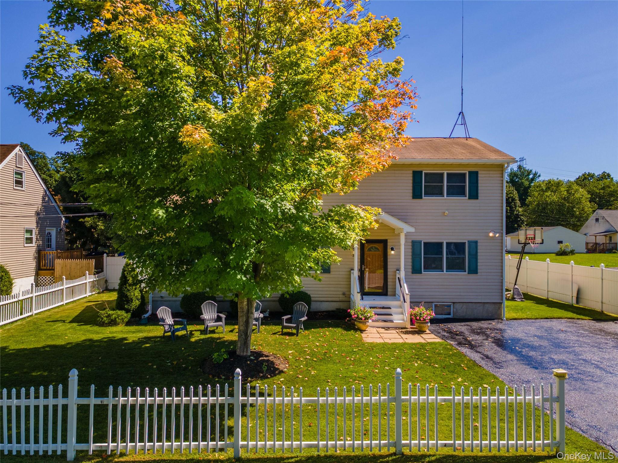 38 Elk Road – For Sale photo 2