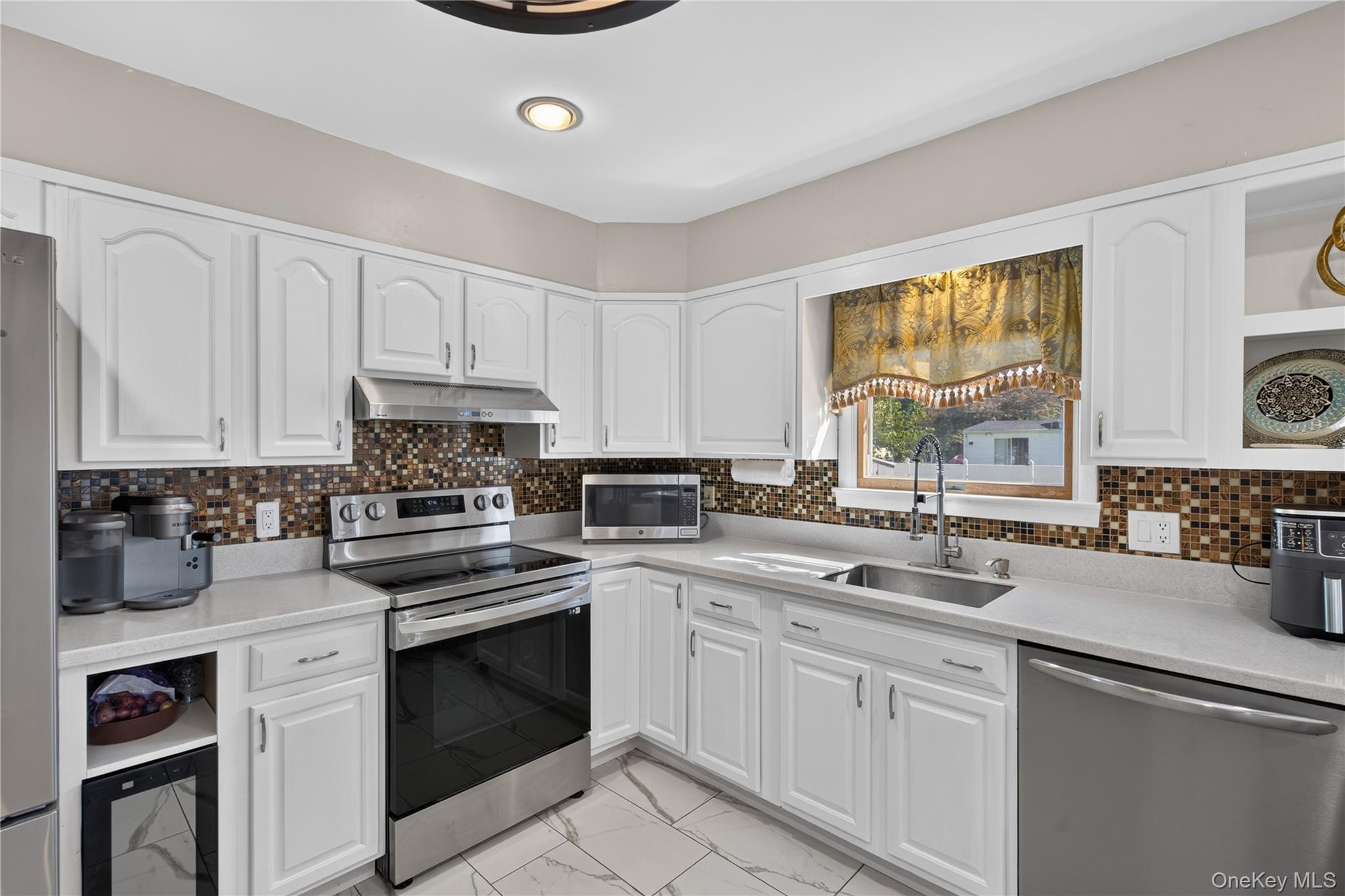 38 Elk Road – For Sale photo 13
