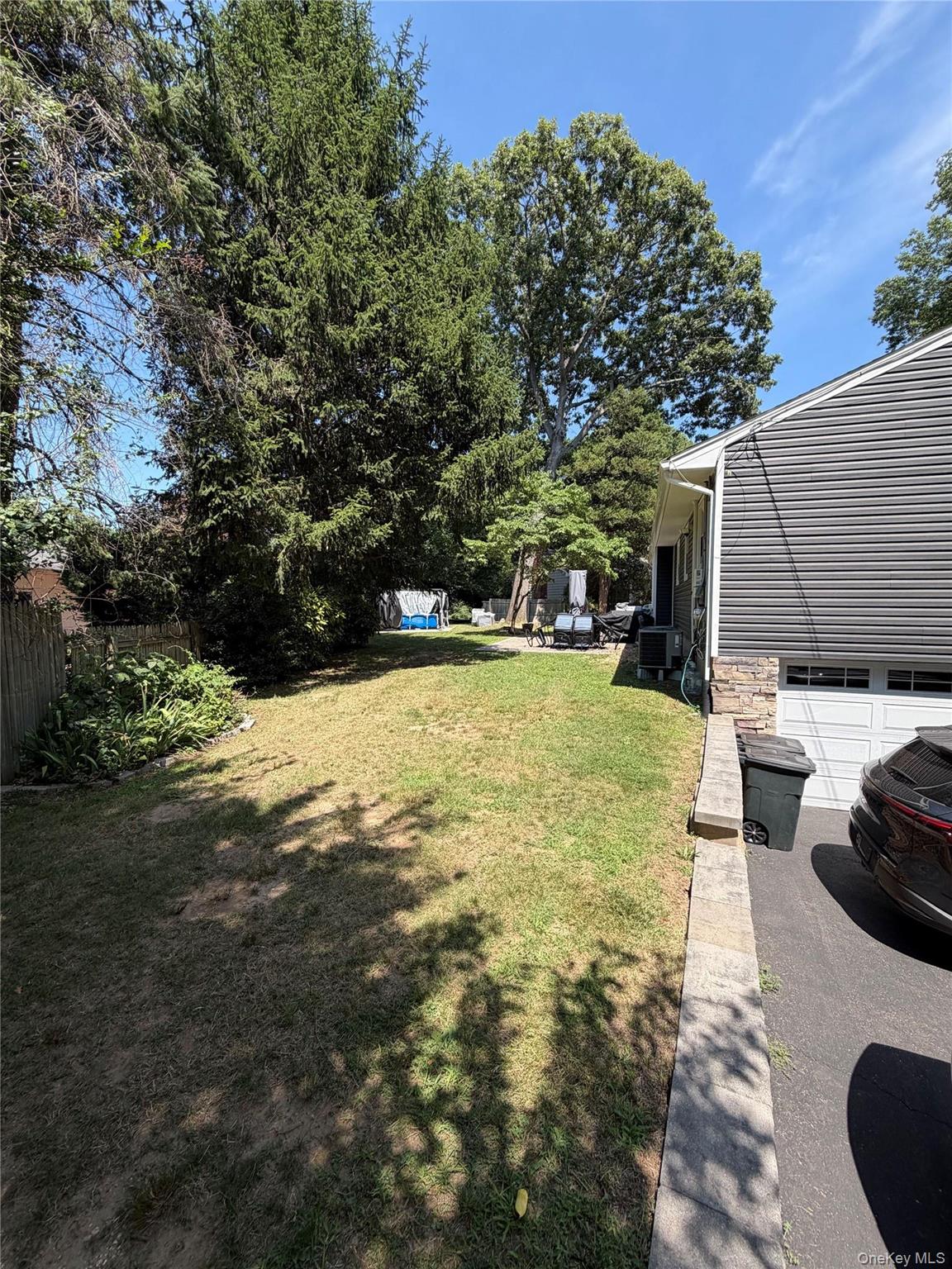 6 Raphael Street – For Rent photo 4