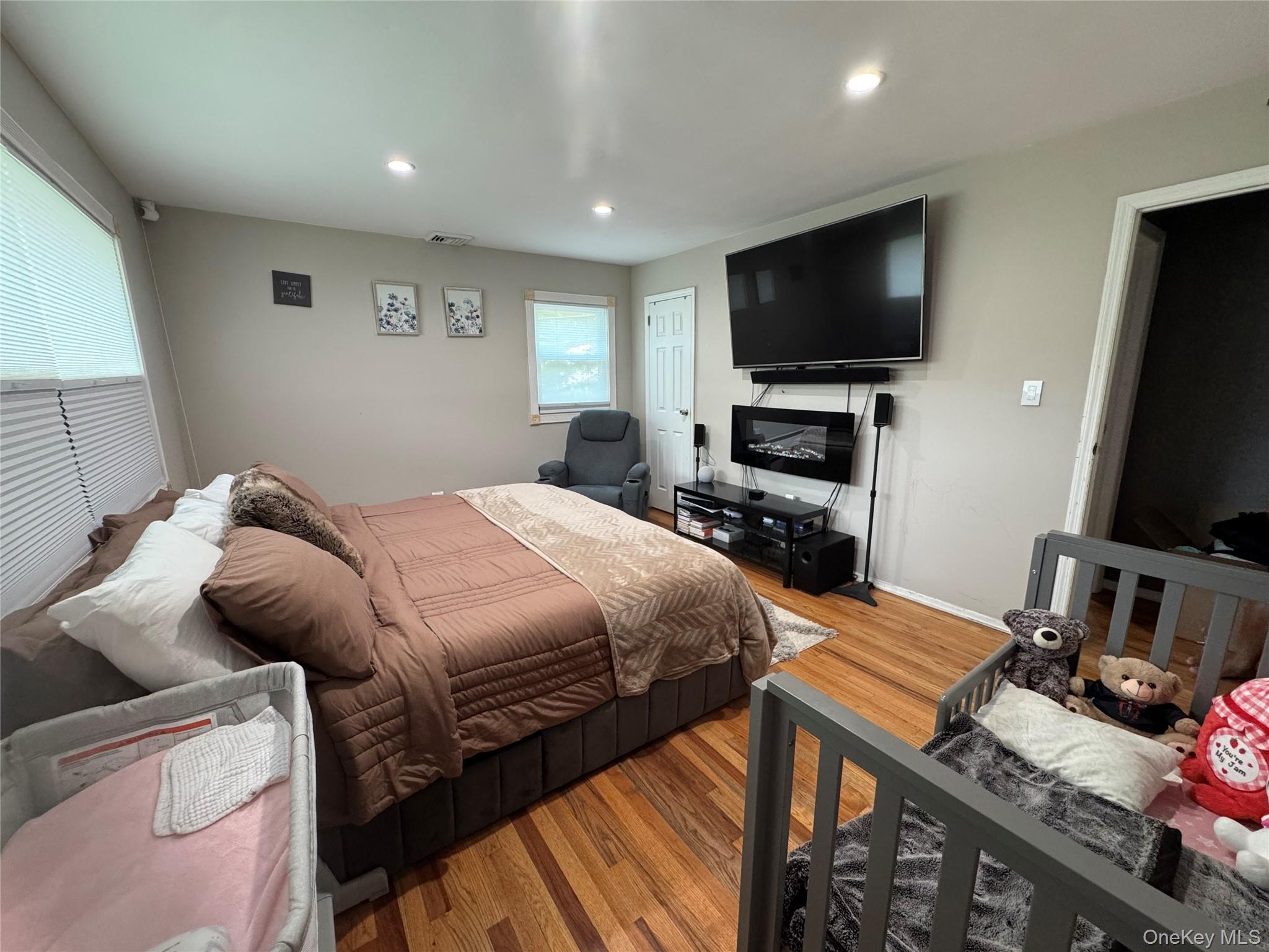 6 Raphael Street – For Rent photo 14