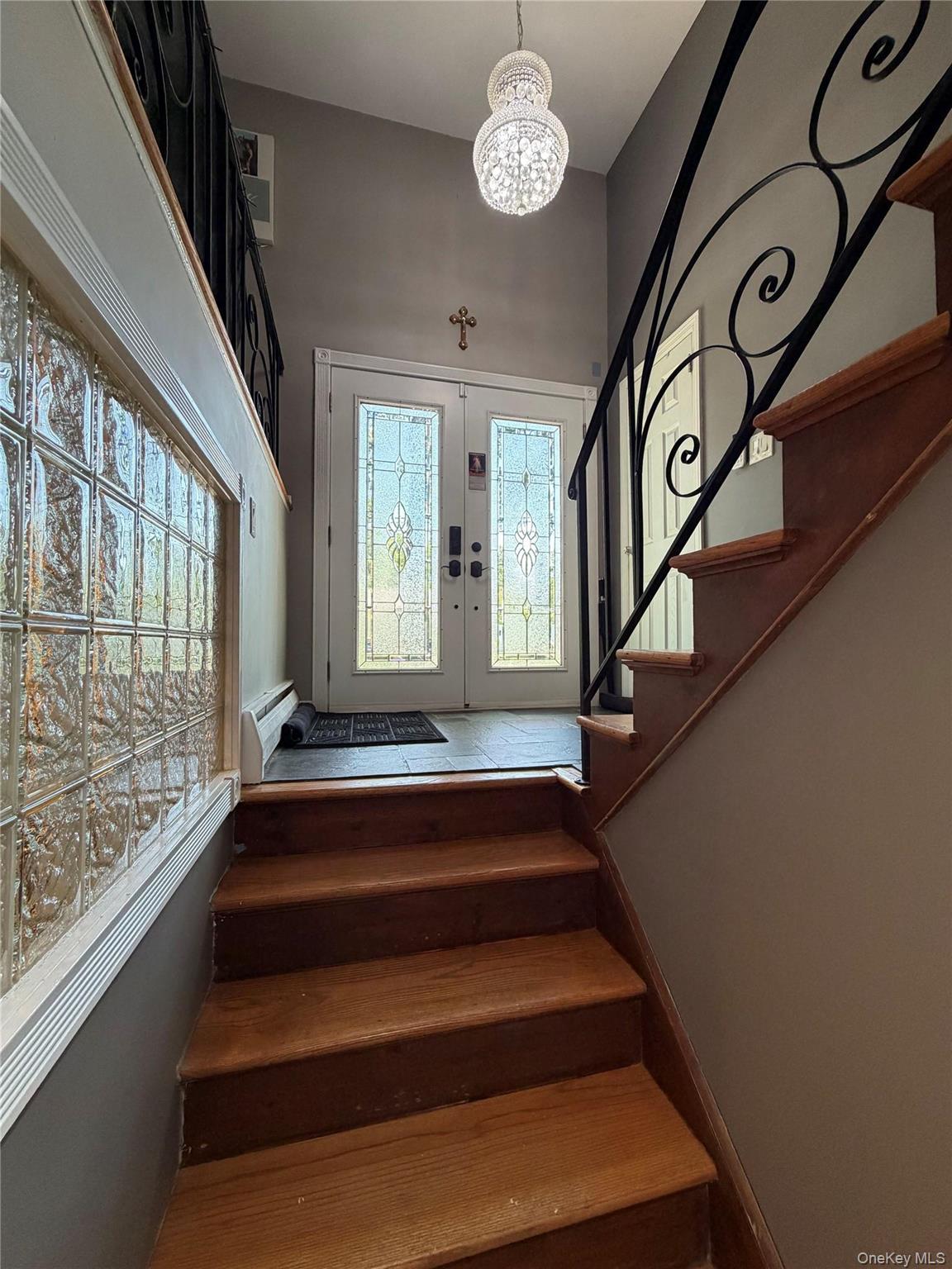 6 Raphael Street – For Rent photo 7