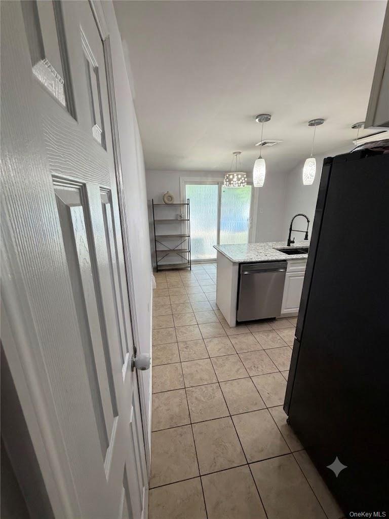 6 Raphael Street – For Rent photo 13