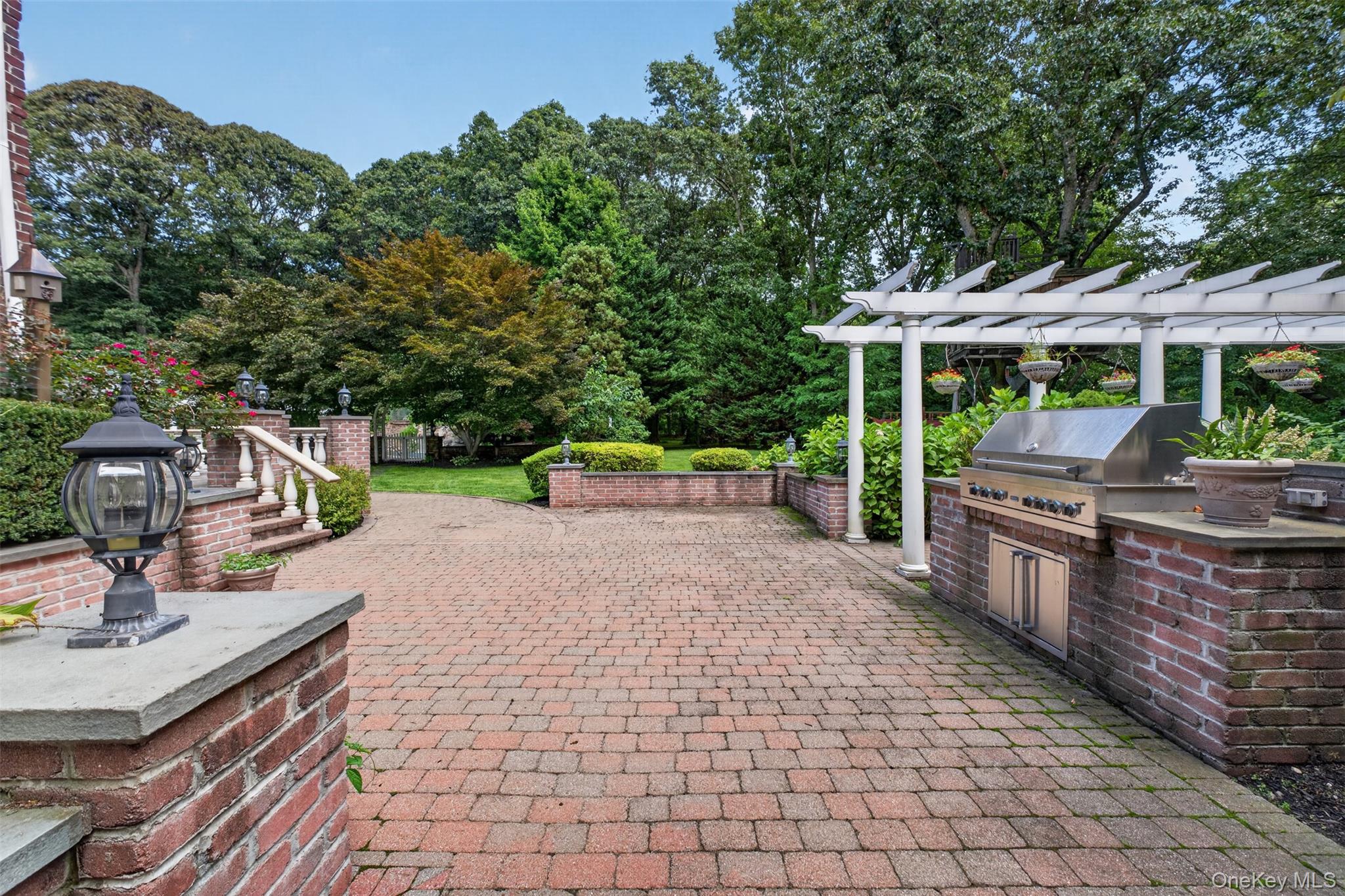 11 Danton Lane N – For Sale photo 41