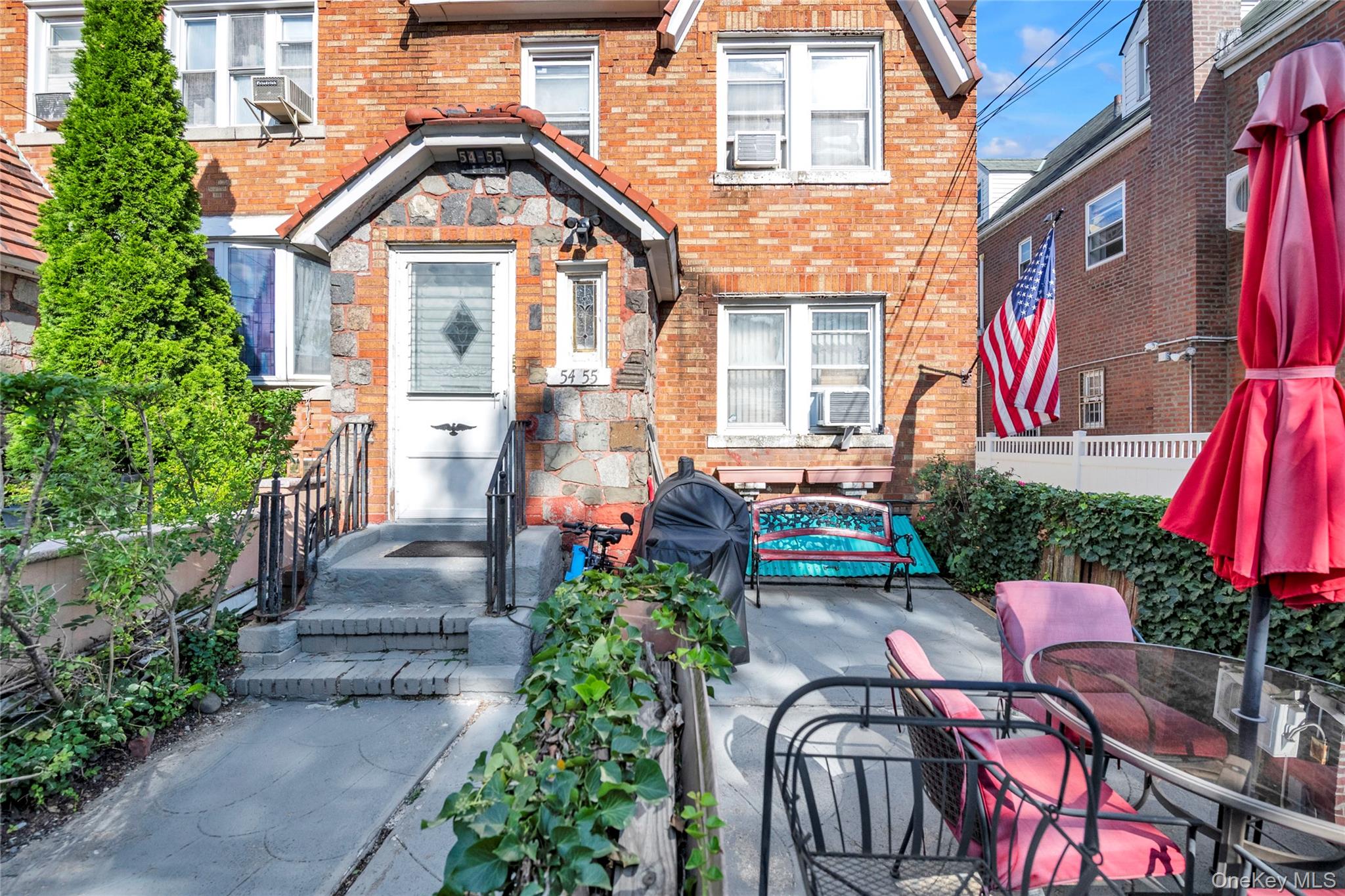 54-55 65th Place – For Sale photo 18
