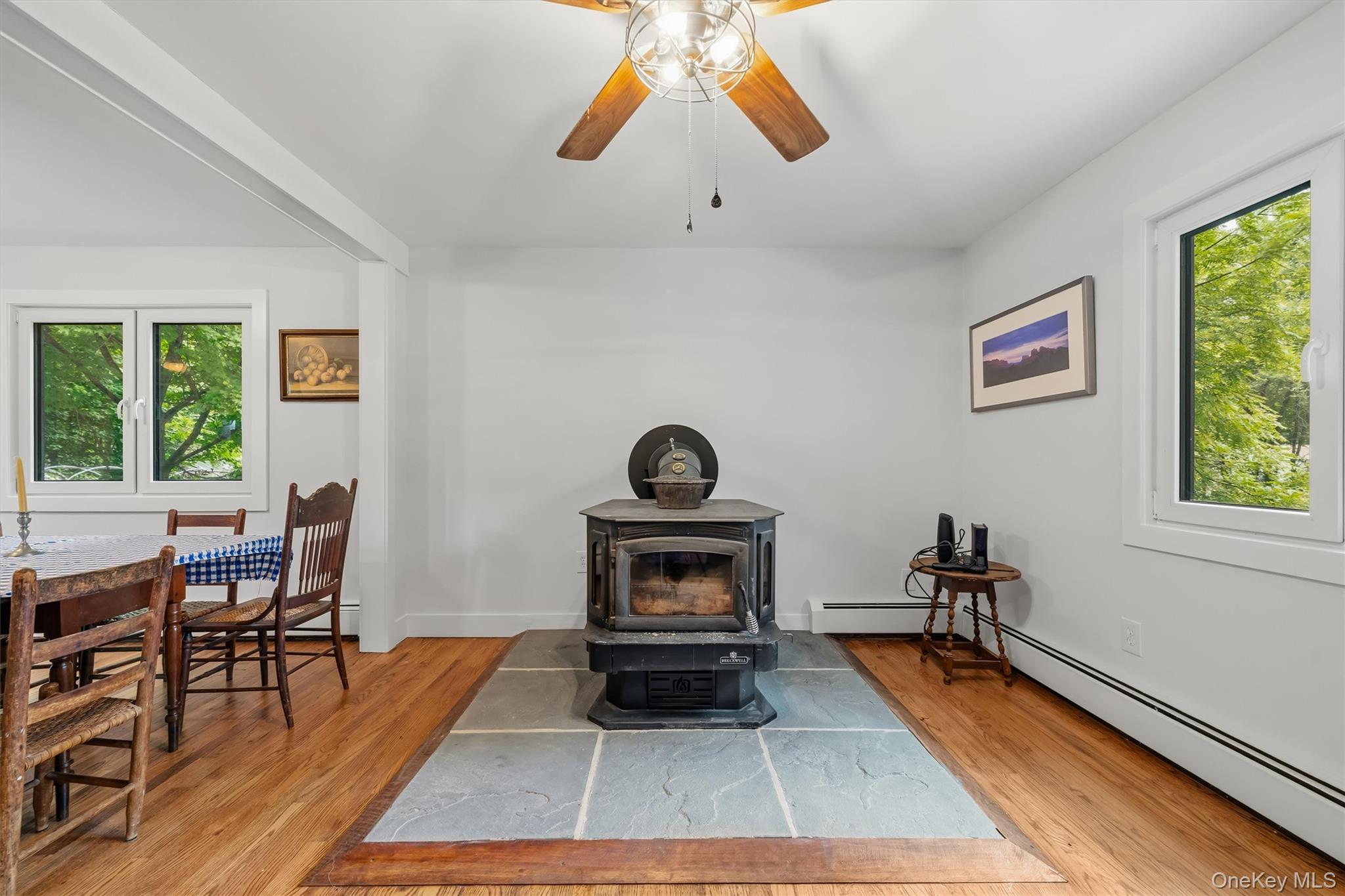 44 David Lane – For Sale photo 5
