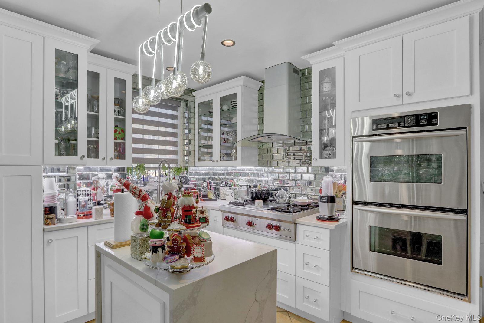 60-23 77th Place – For Sale photo 2