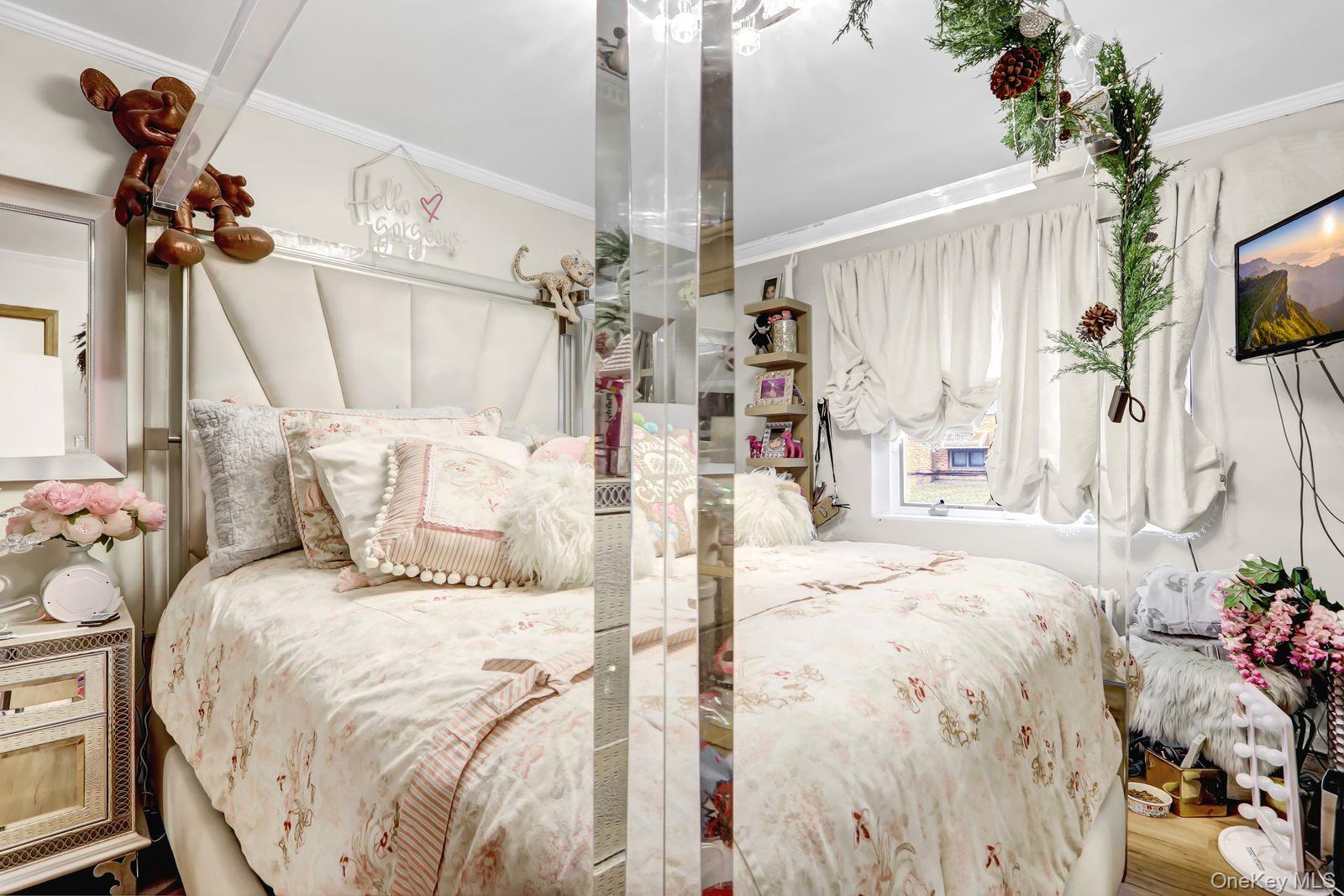 60-23 77th Place – For Sale photo 12