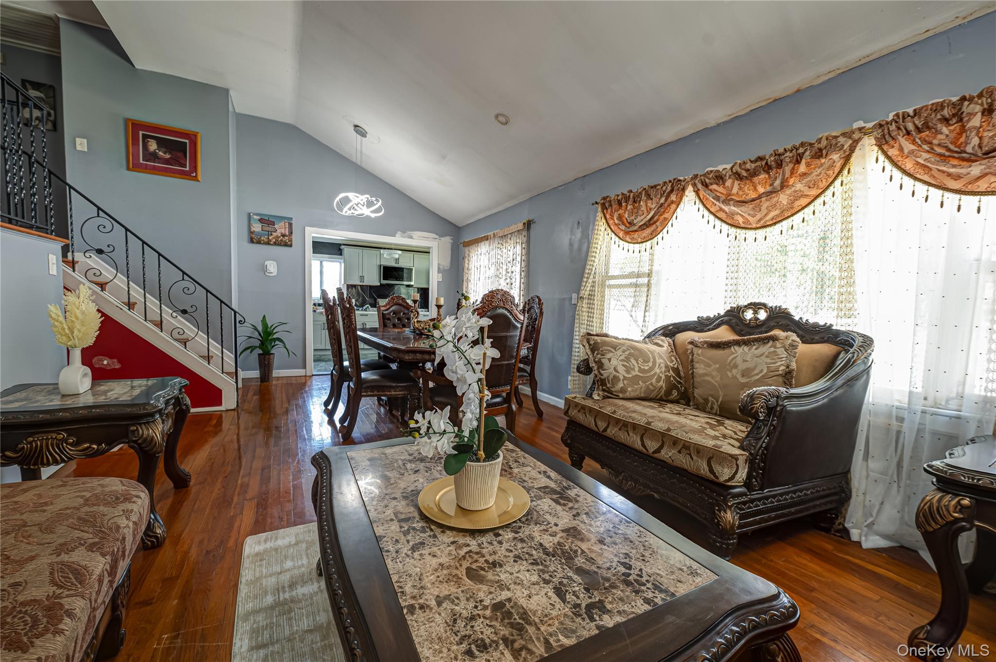 19 South Lane – For Sale photo 6