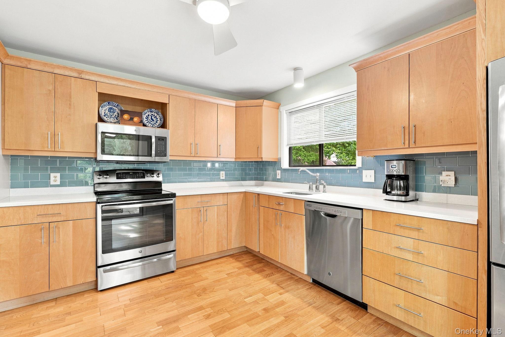 370 Heritage Hills, Unit A photo 11
