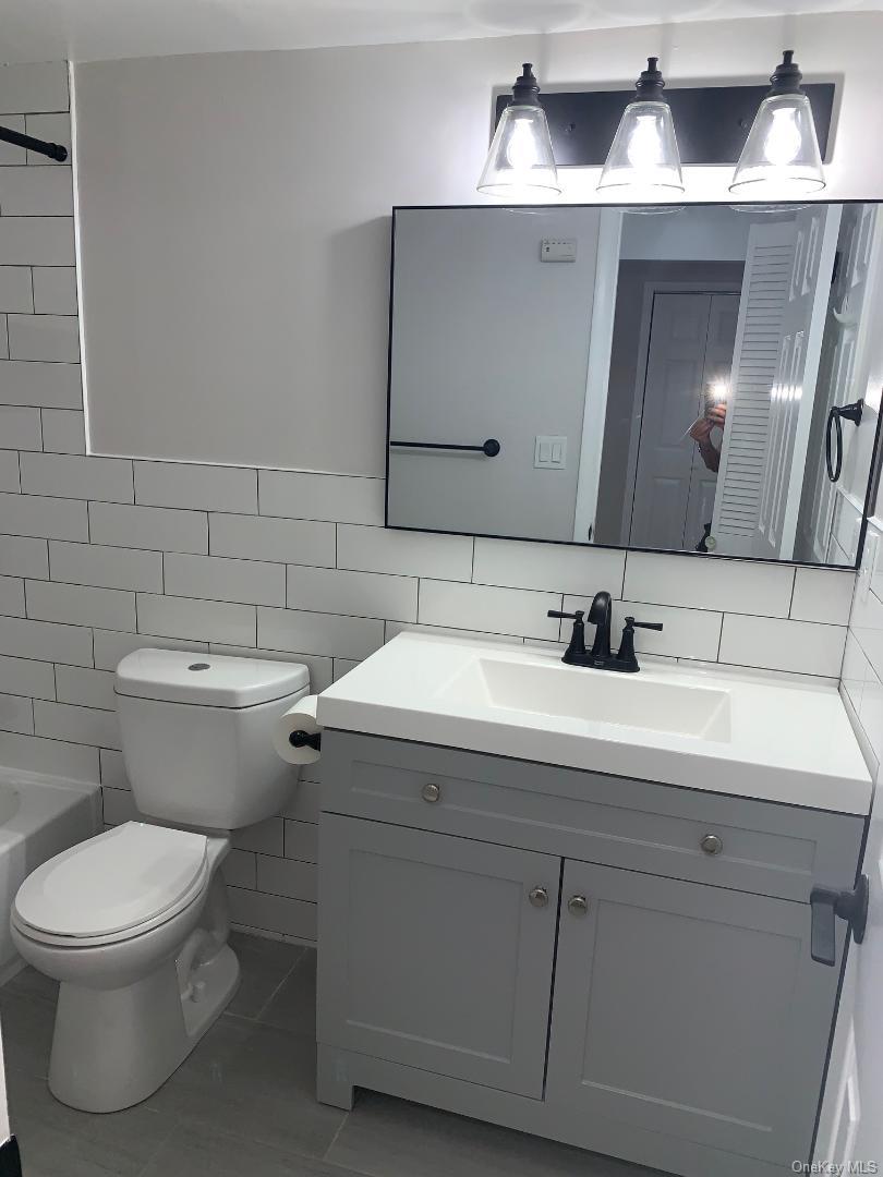 85 N Middletown Road, Unit A9 photo 16