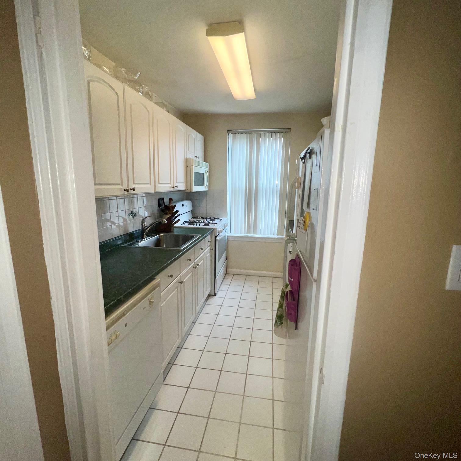 204 Richbell Road, Unit B4 photo 11