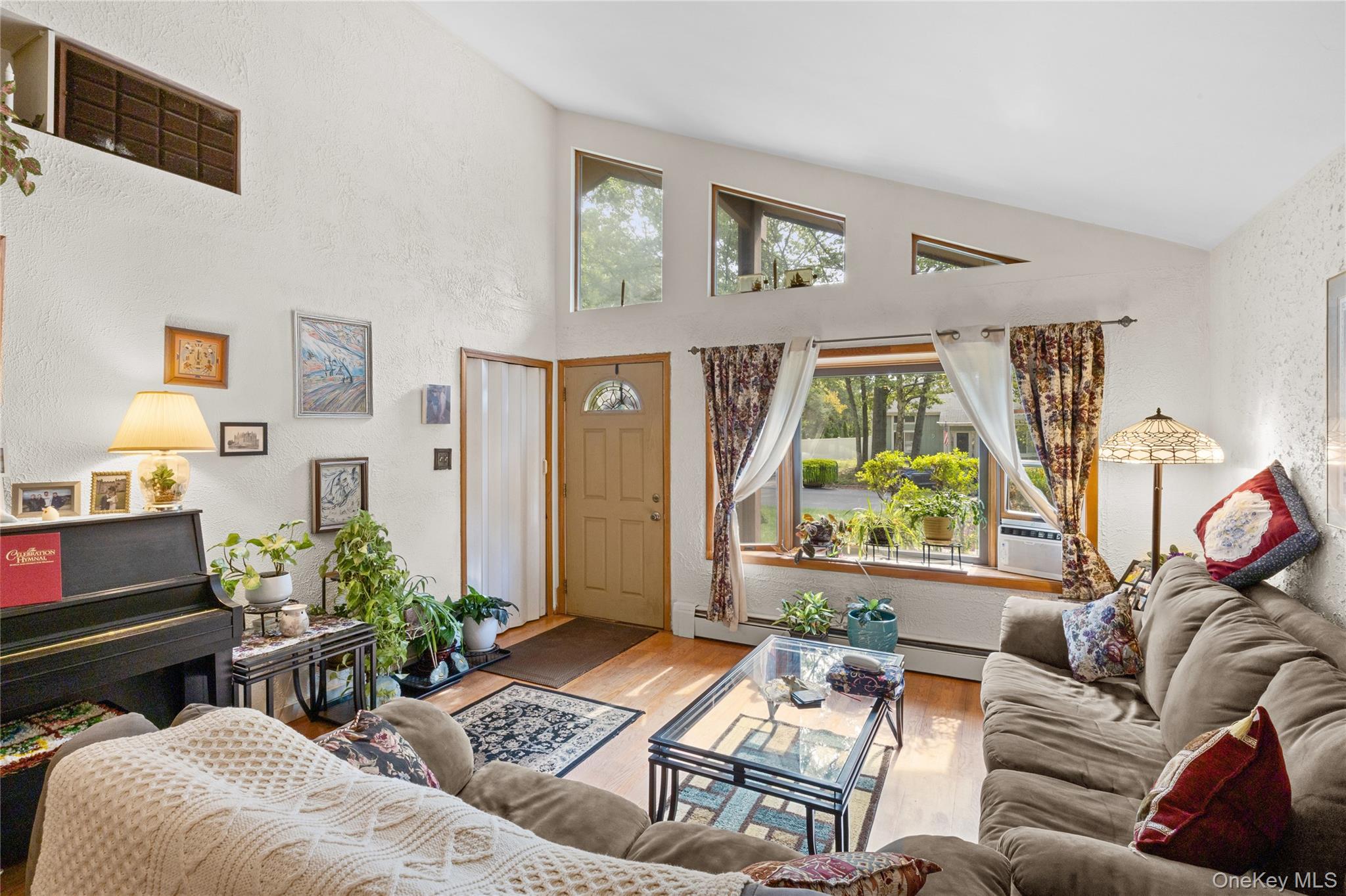 24 Yosemite Lane – For Sale photo 9