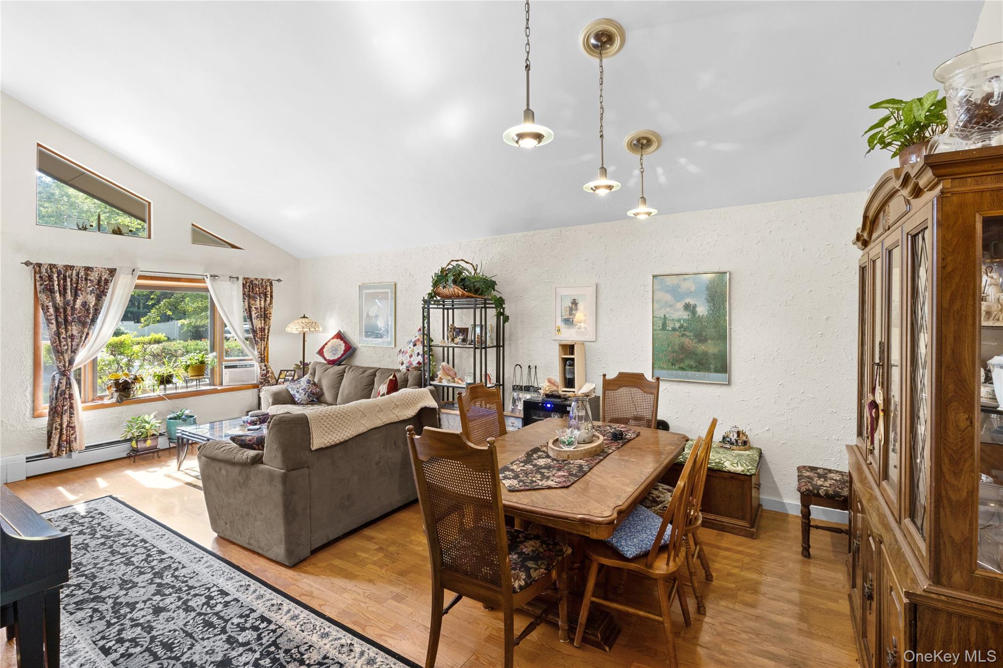 24 Yosemite Lane – For Sale photo 10