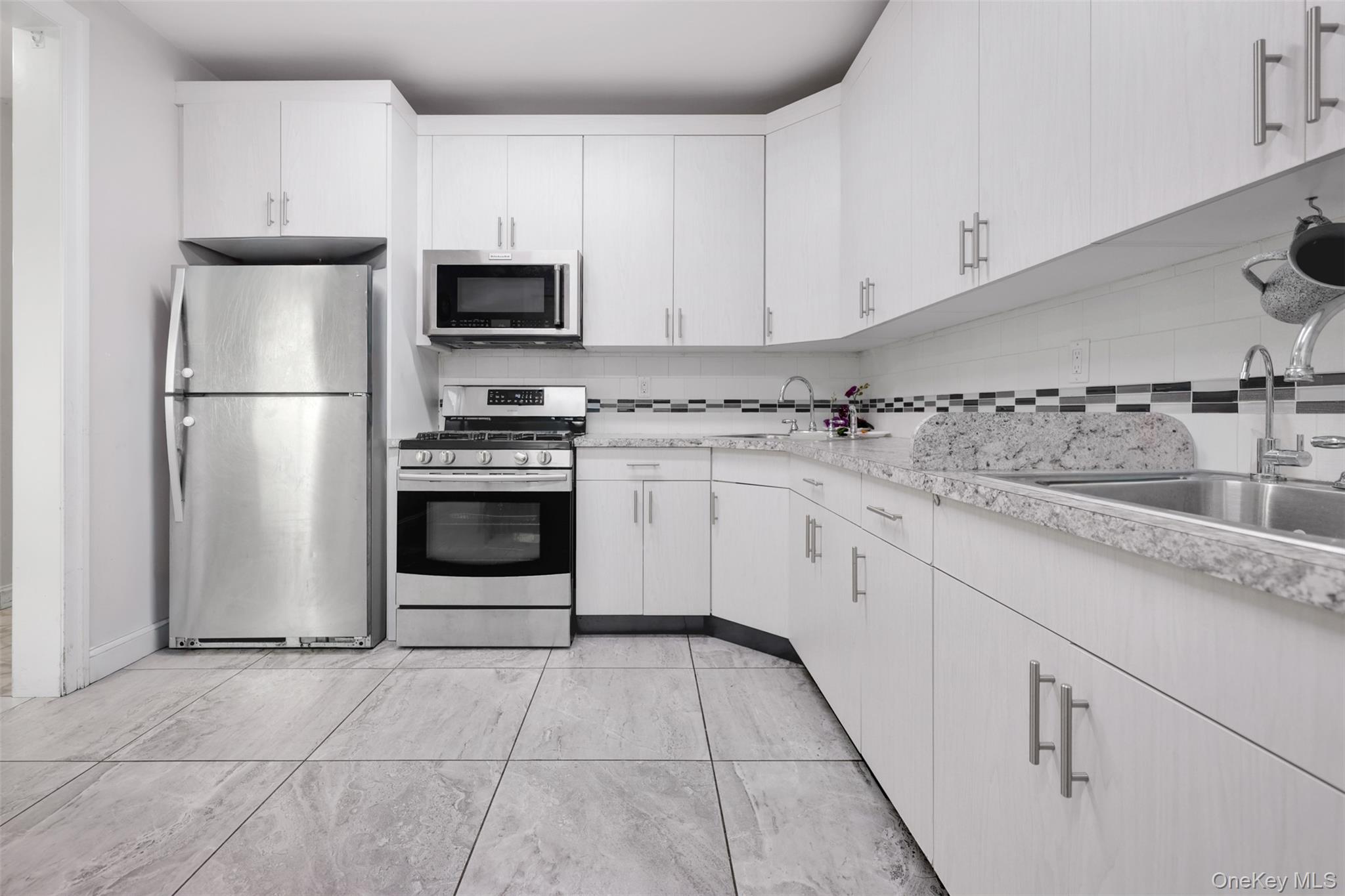39 Decatur Avenue, Unit 114 photo 11